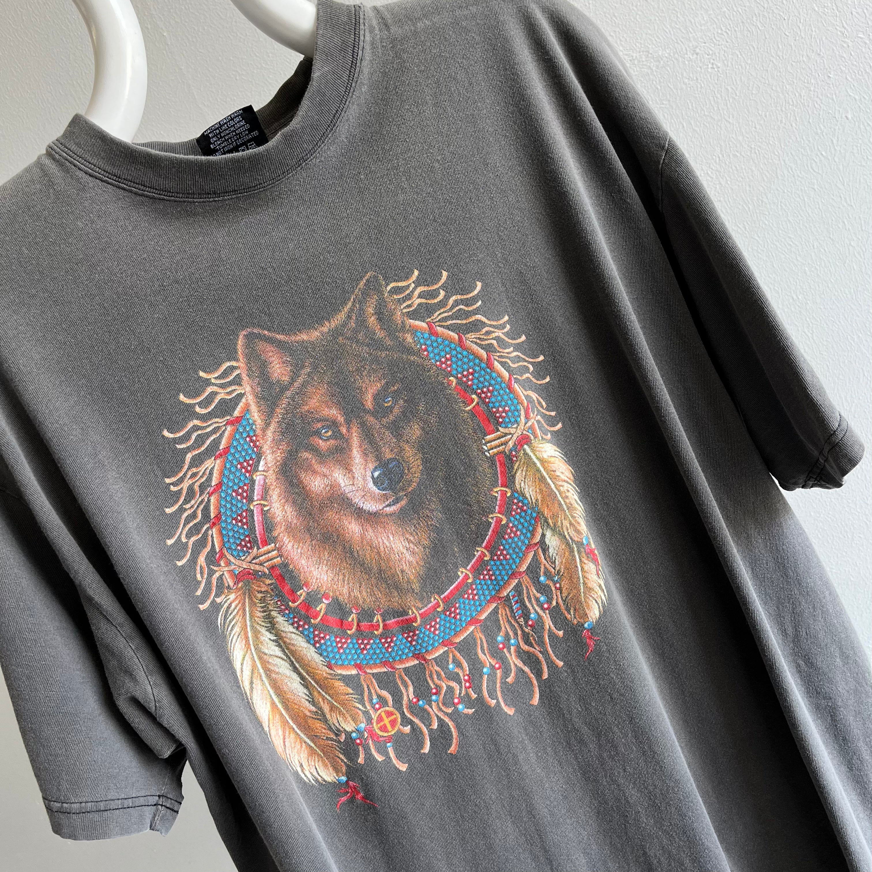 1990s Wolf in a Dream Catcher Relaxed Fit T-Shirt