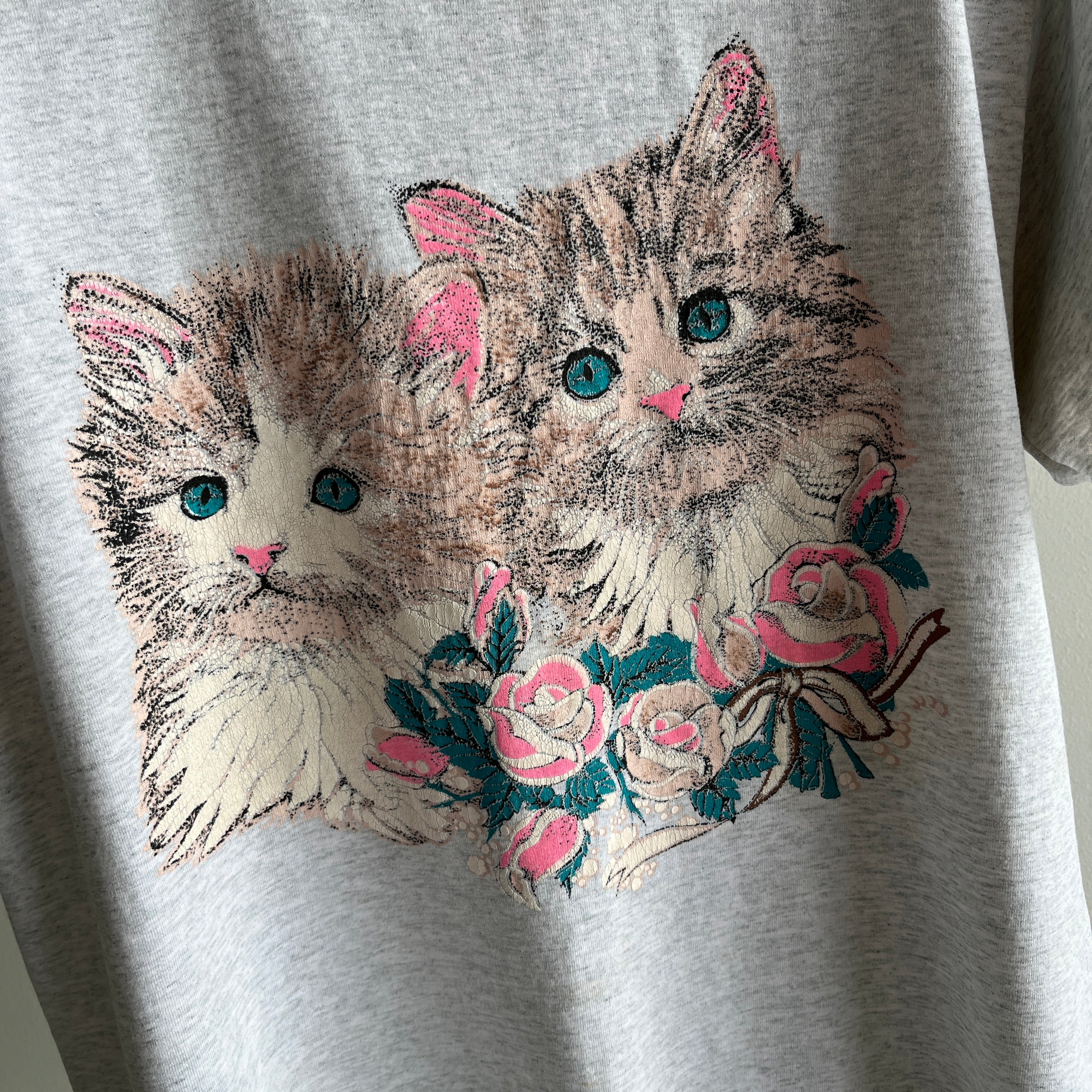 1980s Adorable Cat T-Shirt *You* NEED