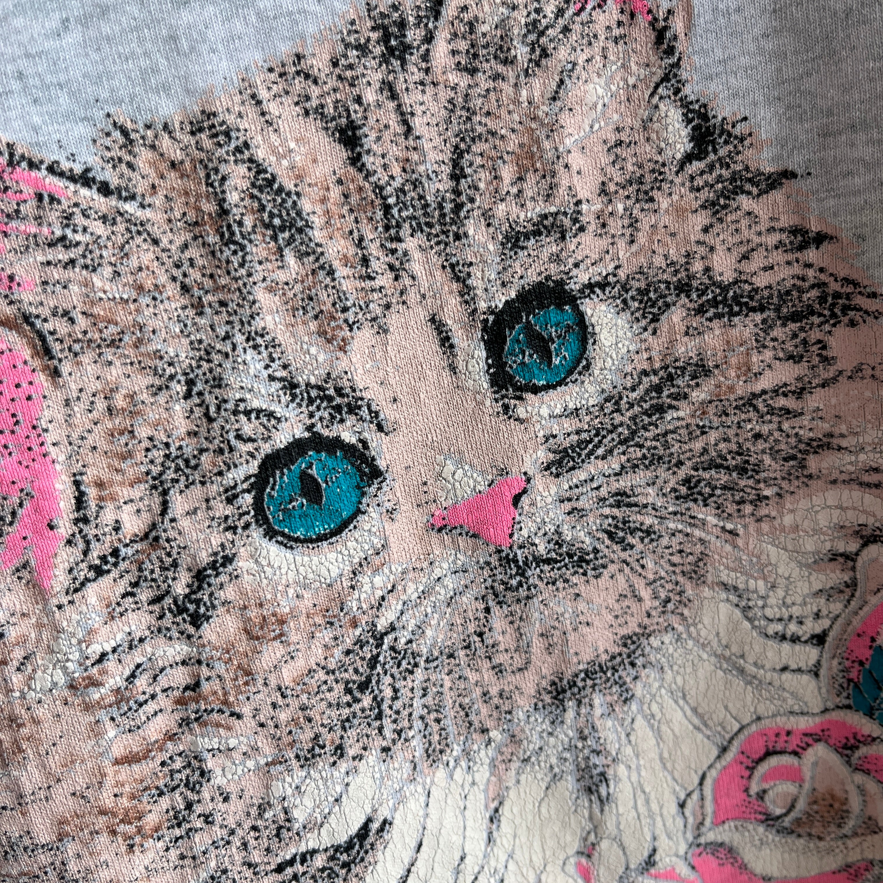1980s Adorable Cat T-Shirt *You* NEED