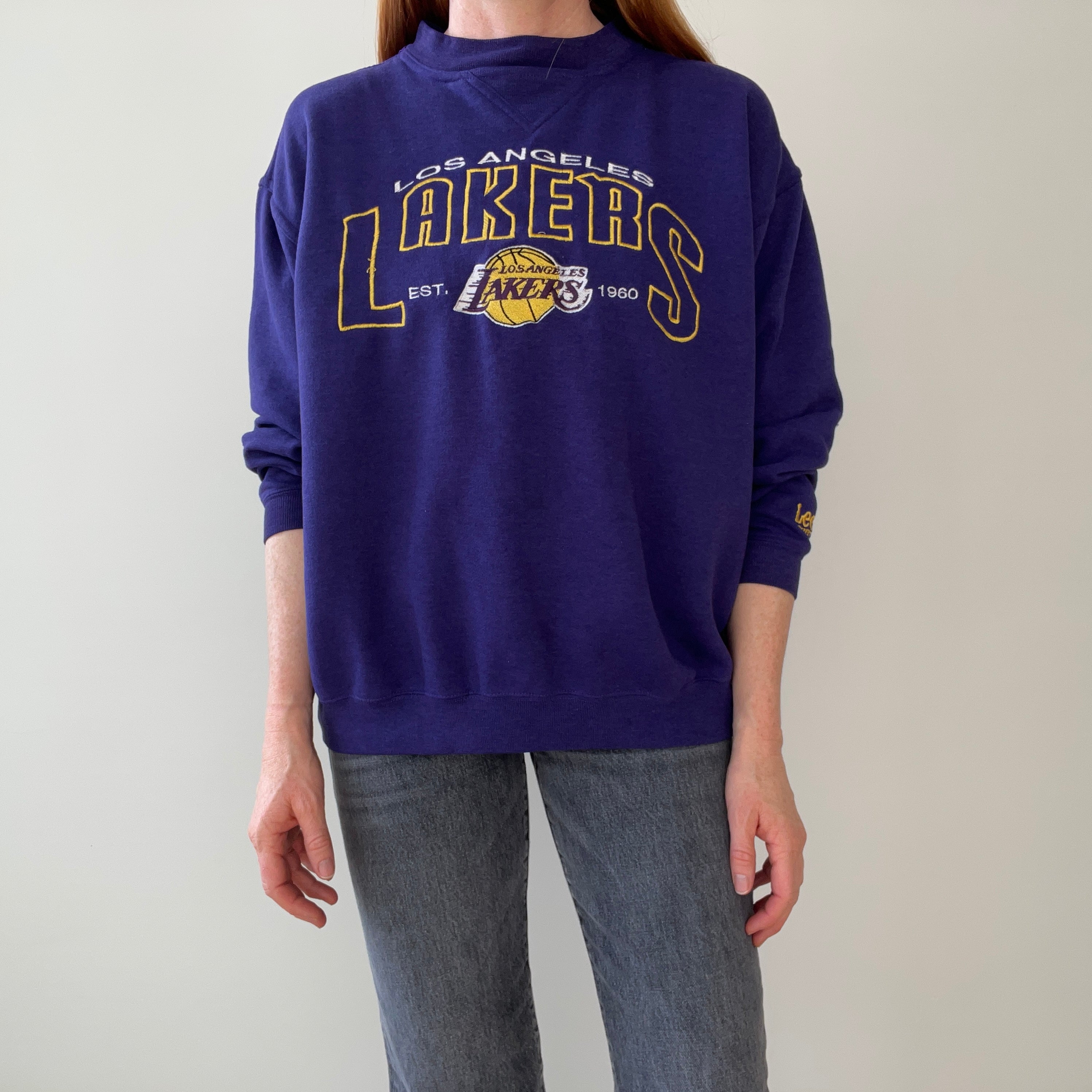 1990/Y2K Lakers Sweatshirt - For Diehard Fan Only :)