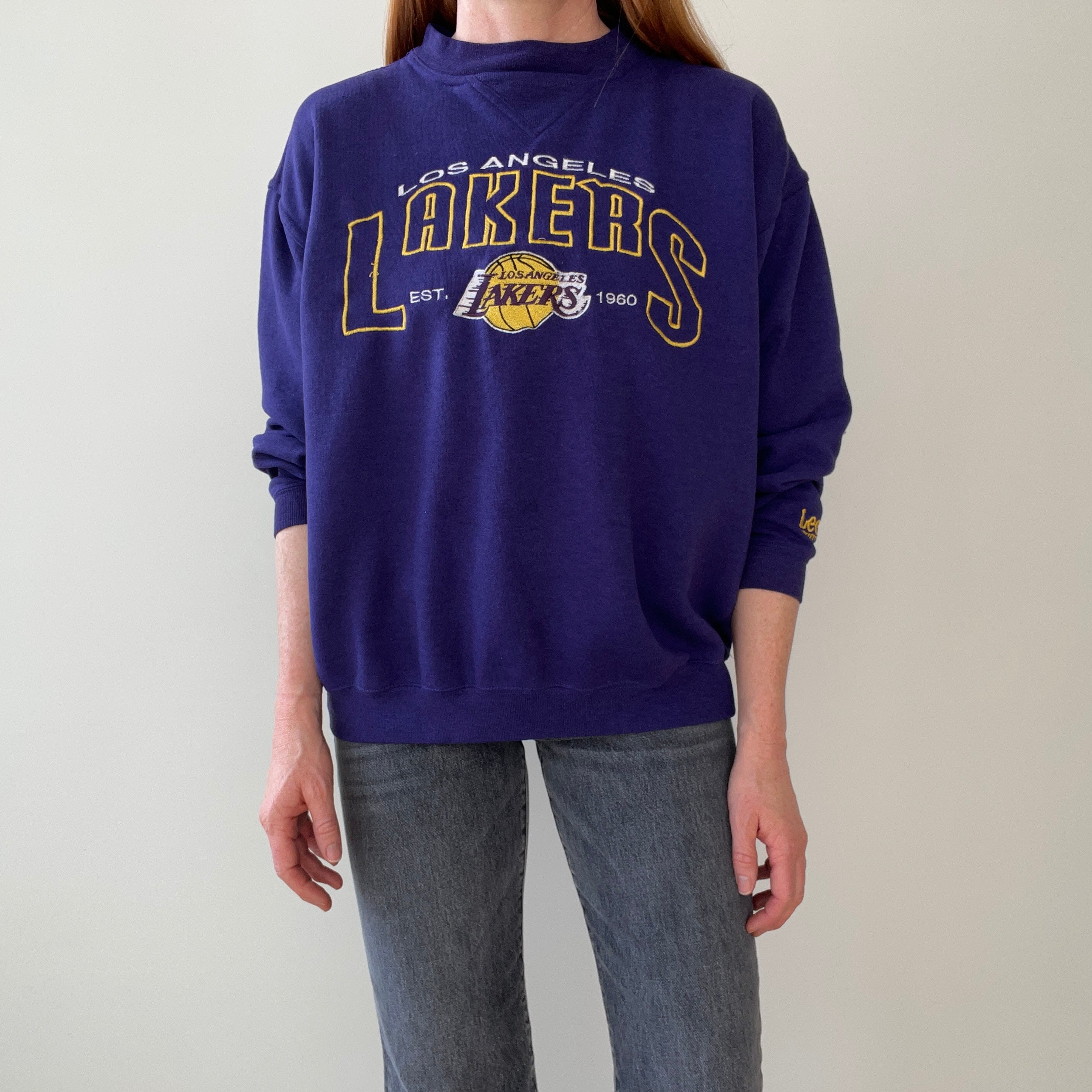 1990/Y2K Lakers Sweatshirt - For Diehard Fan Only :)