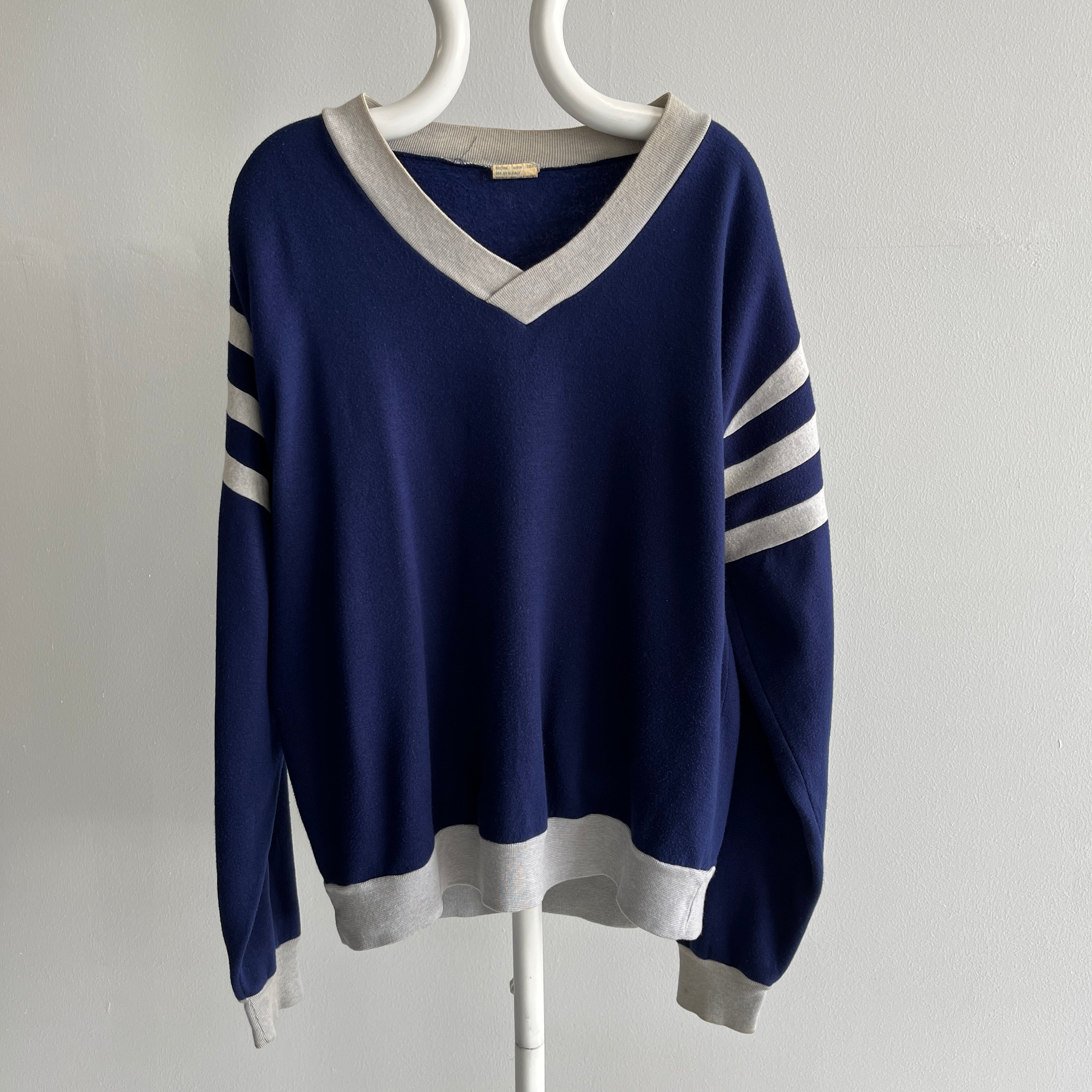 1970s Super Slouchy V-Neck Cozy Acrylic/Cotton Sweatshirt