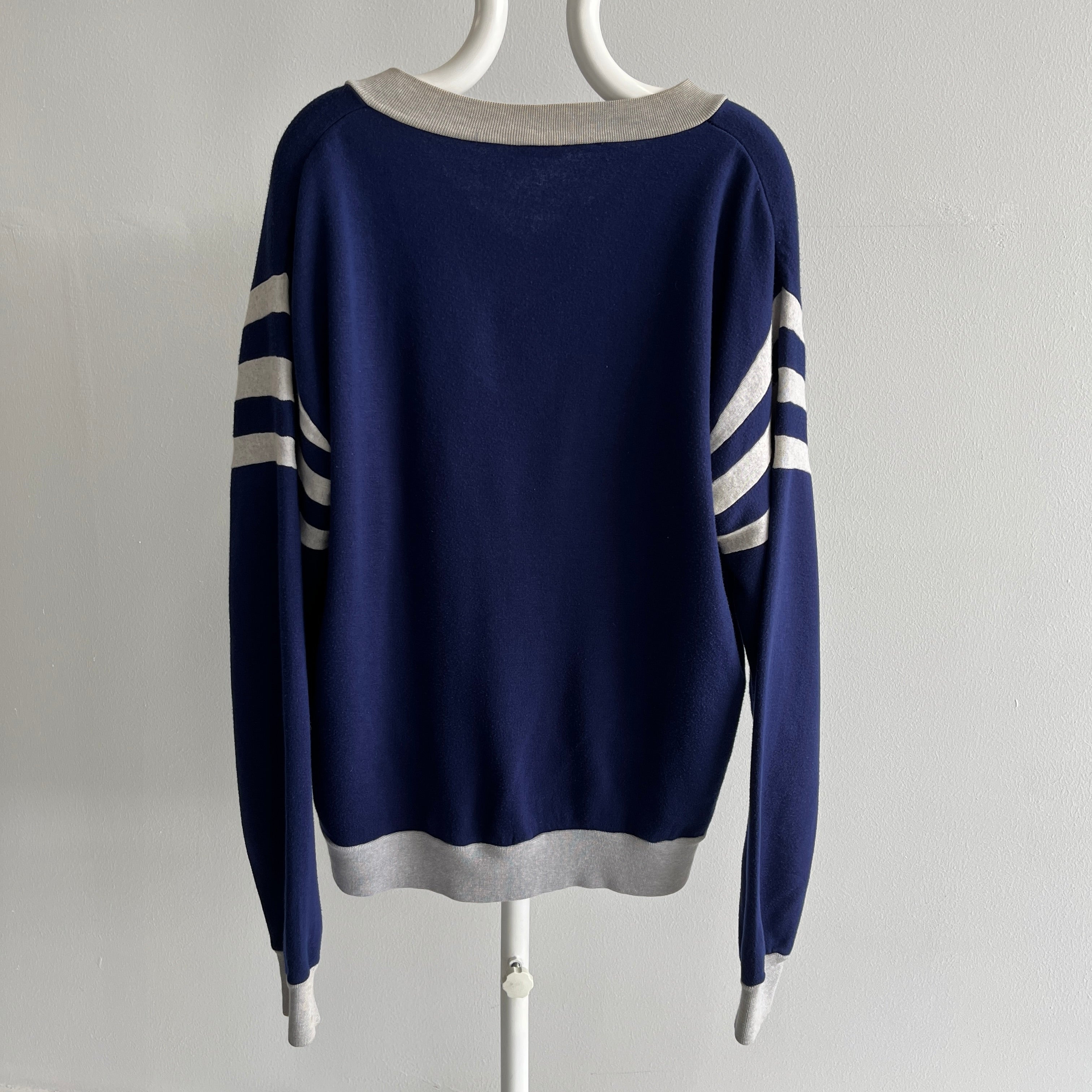 1970s Super Slouchy V-Neck Cozy Acrylic/Cotton Sweatshirt