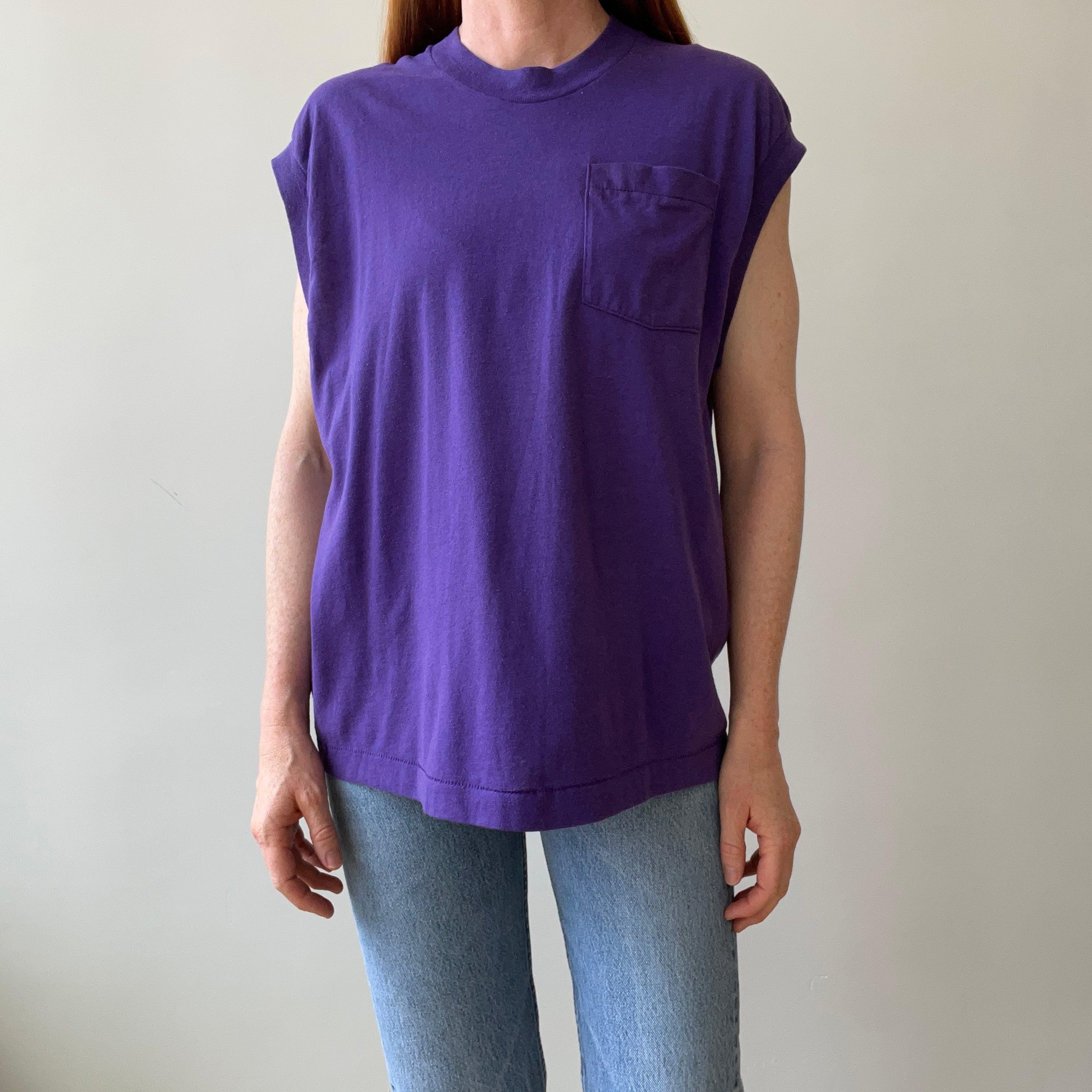 T-shirt teinté de peinture noire vierge des années 00