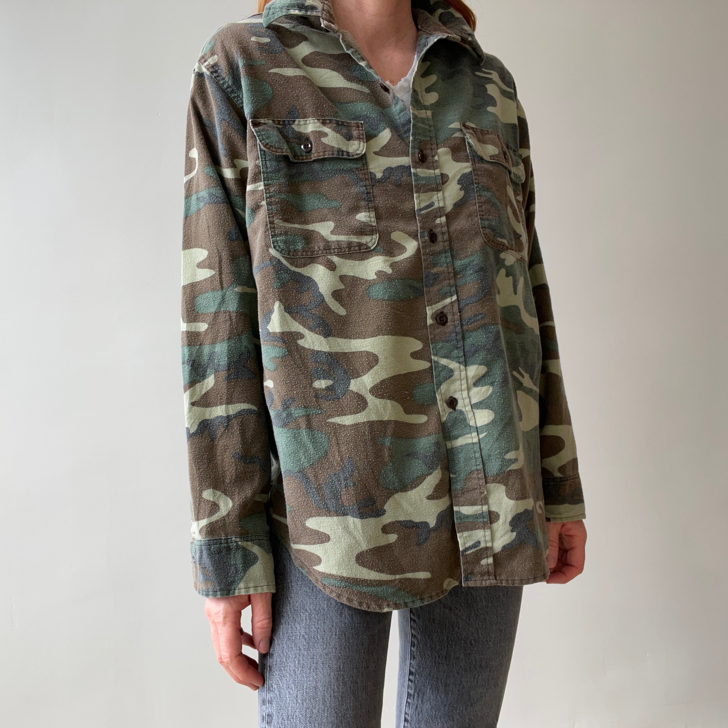 1980s Prentiss Outdoors Lightweight Cotton Camo Flannel with Paint Staining