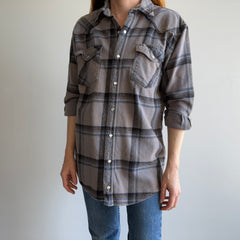 1990s Key Flannel with Shorter Long Sleeves
