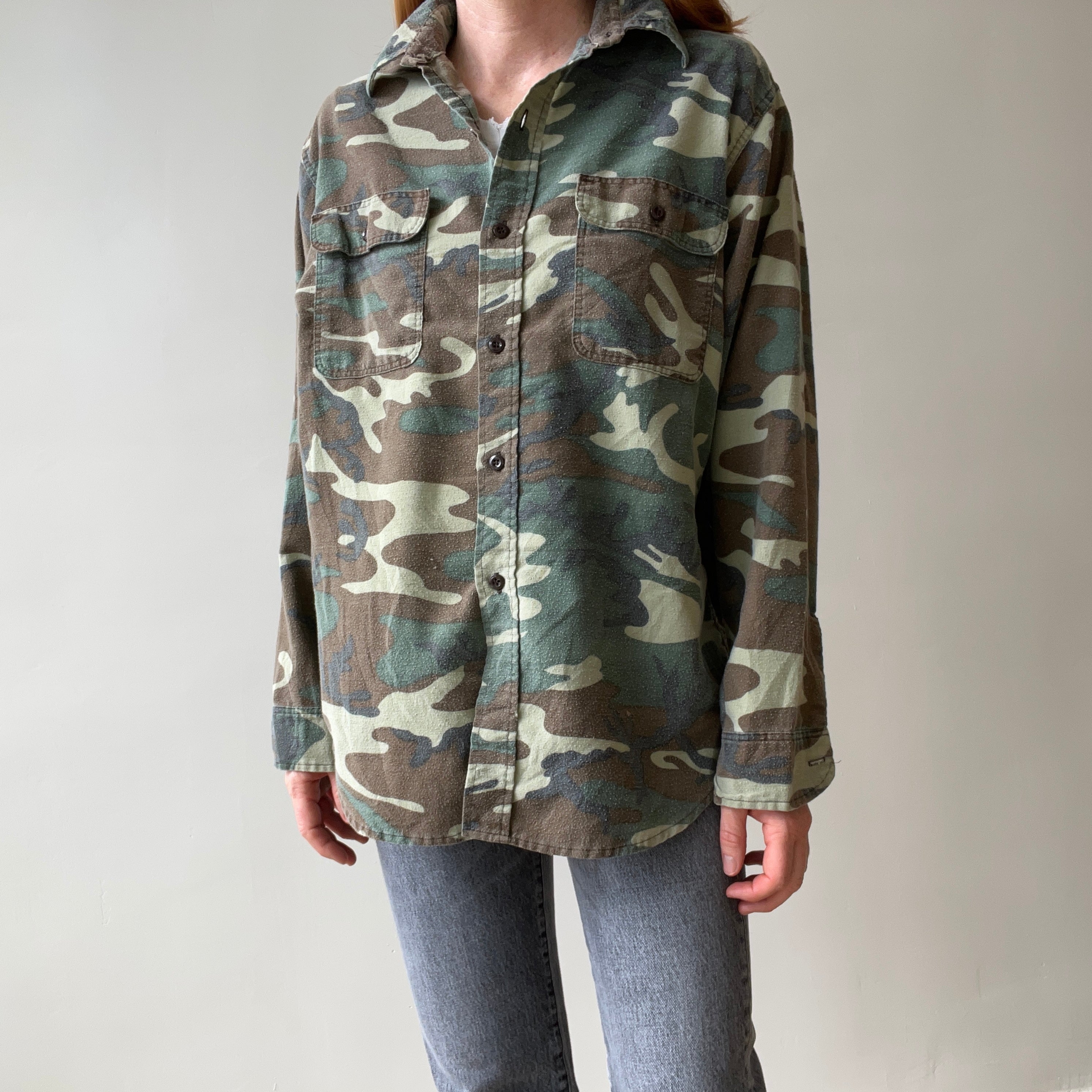 1980s Prentiss Outdoors Lightweight Cotton Camo Flannel with Paint Staining