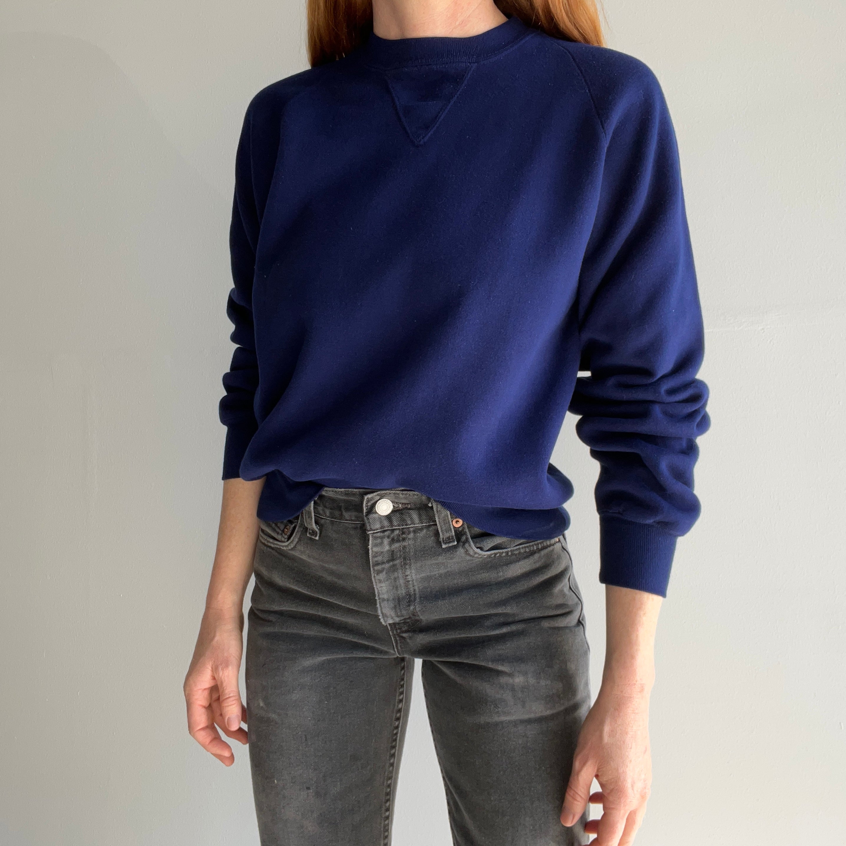 1970s Single V Creslan Acrylic Dark Navy Sweatshirt/Sweater