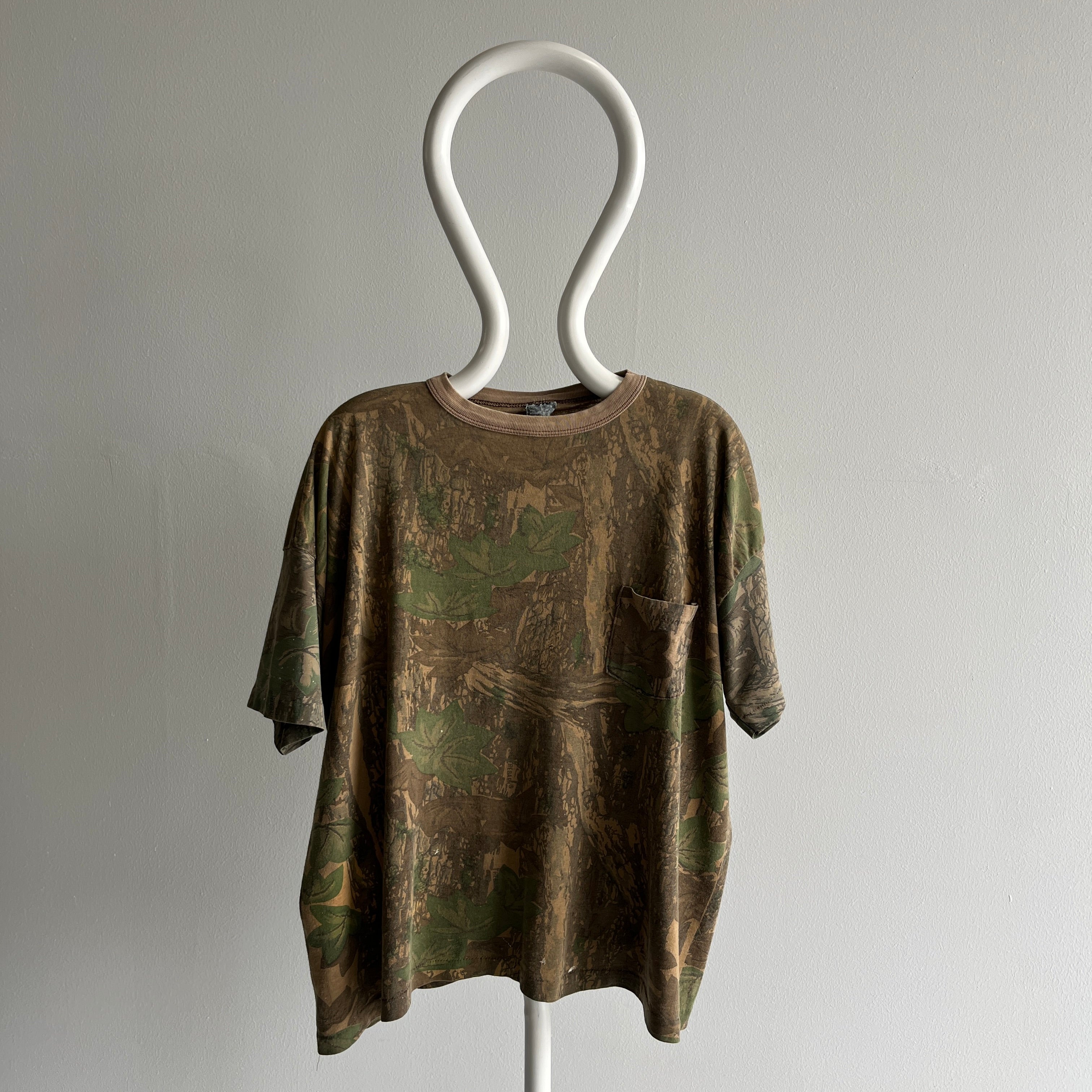 1980s Tree Camo Pocket T-shirt with a Good Fit