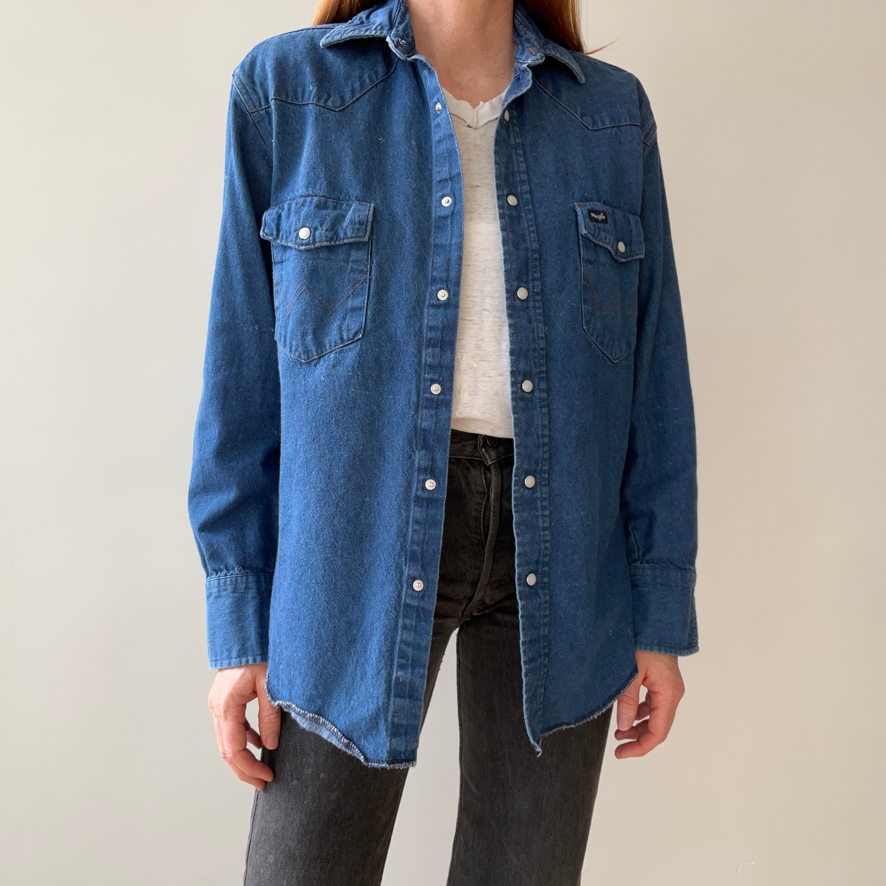 1990s Dark Wash Denim Wrangler Cowboy Snap Front Shirt