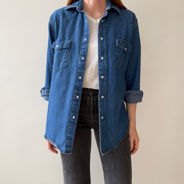 1990s Dark Wash Denim Wrangler Cowboy Snap Front Shirt