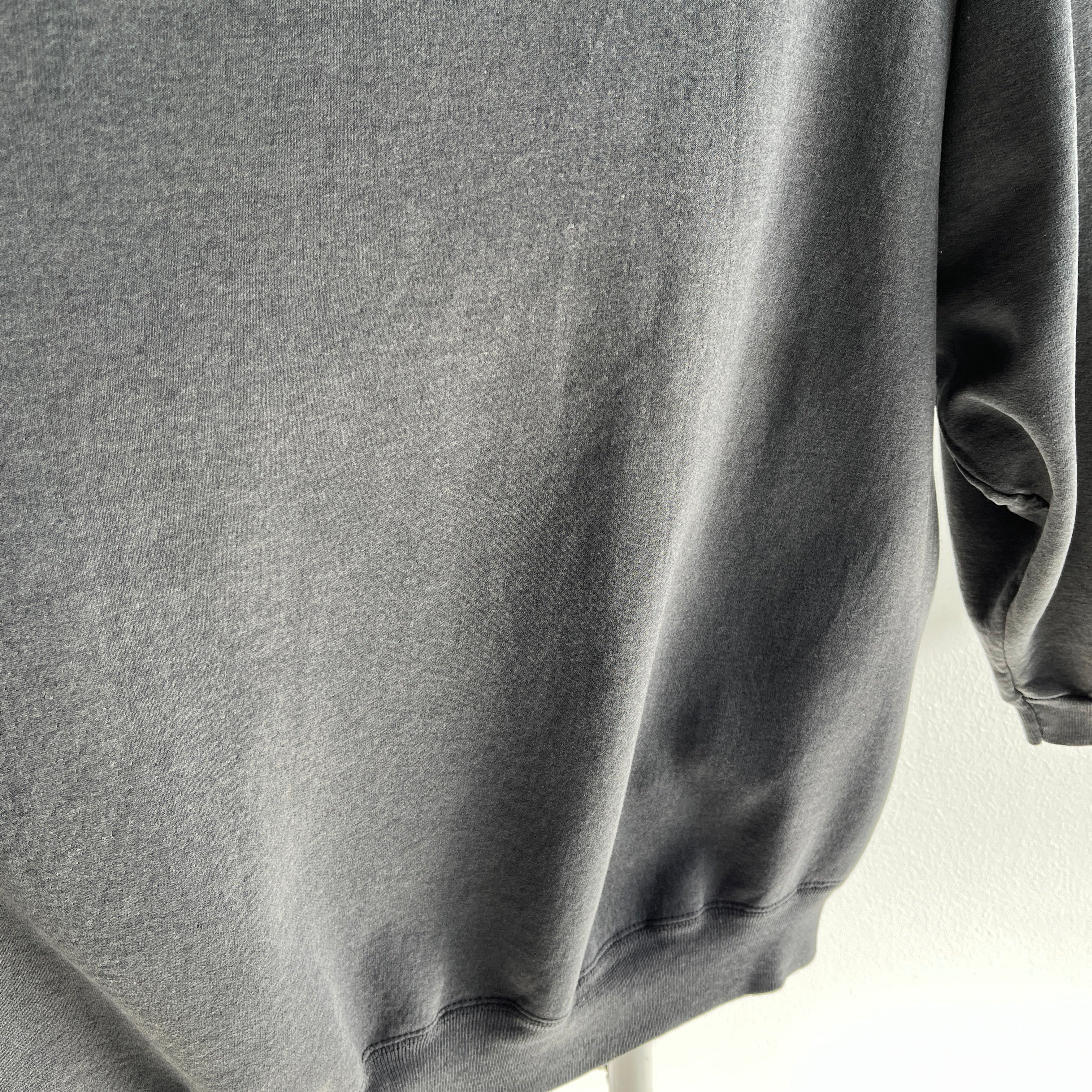 1990s Faded Black to Gray/Deep Gray Low Pit Relaxed Fit Sweatshirt