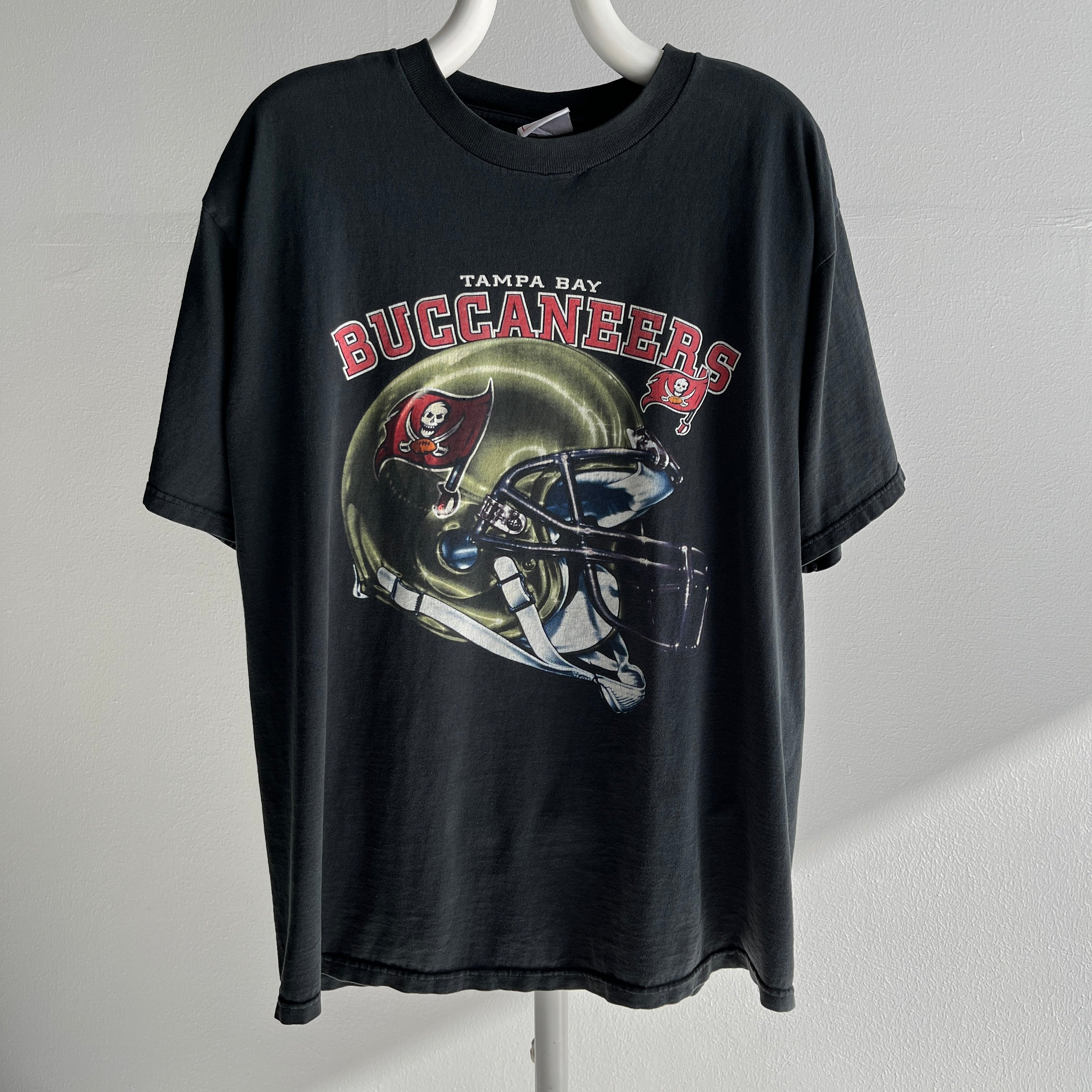 2000s Tampa Bay Buccaneers Nicely Worn T-Shirt