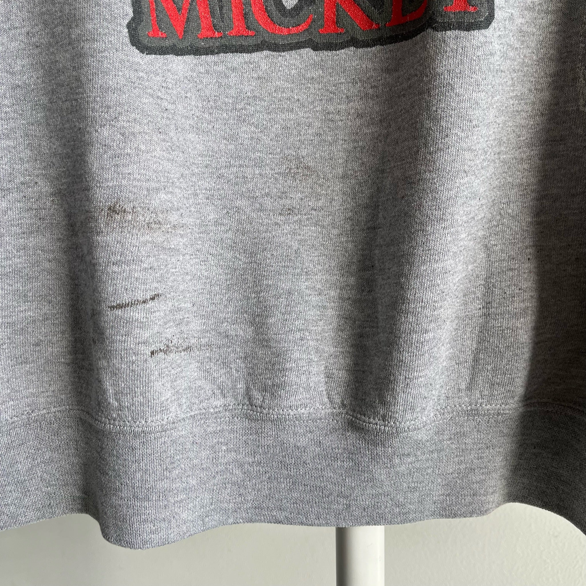 Sweat-shirt teinté de peinture Mickey des années 1990