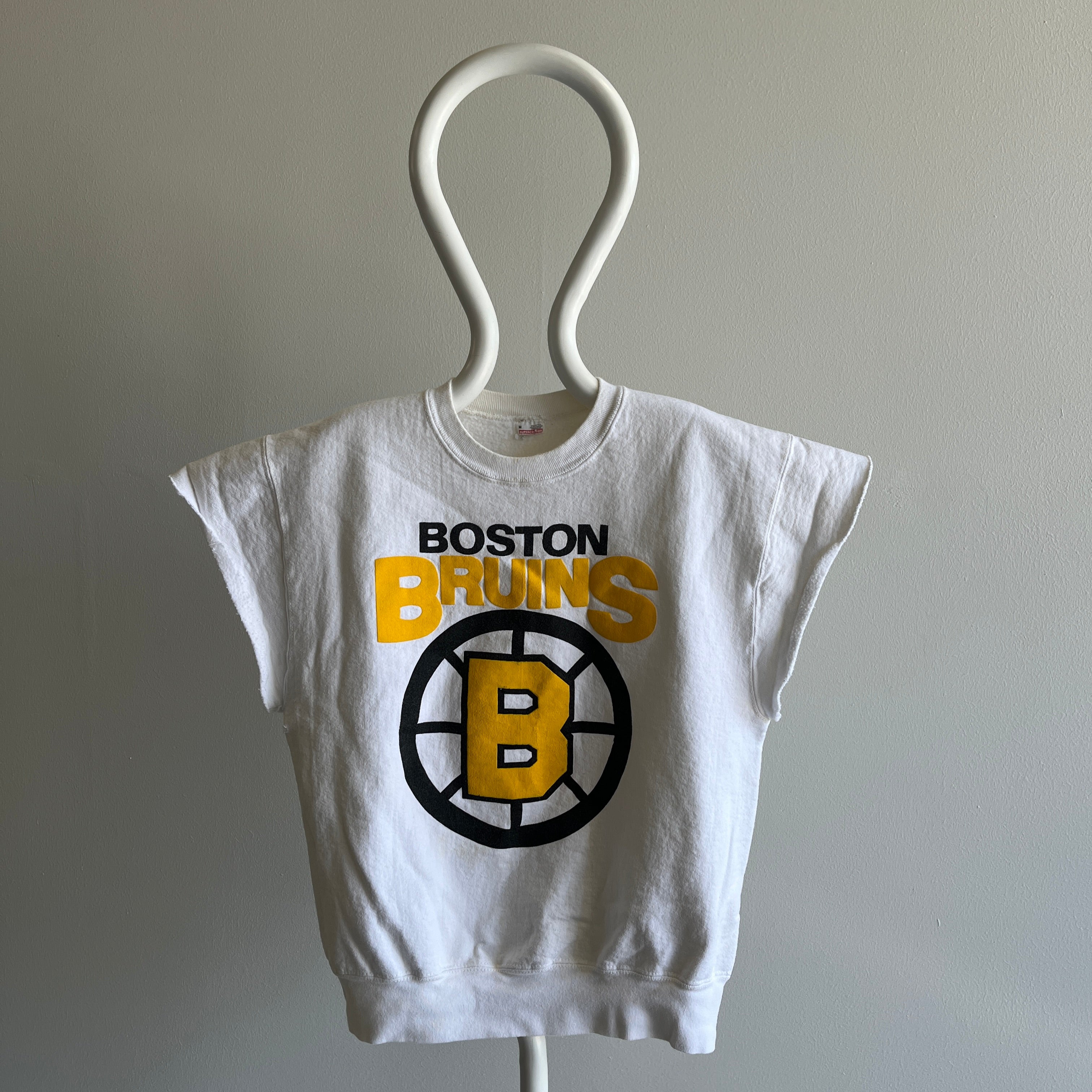 1980s DIY Cut Sleeve Boston Bruins Warm Up Sweatshirt - WOWOWOW