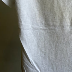 T-shirt blanc vieilli des années 1980