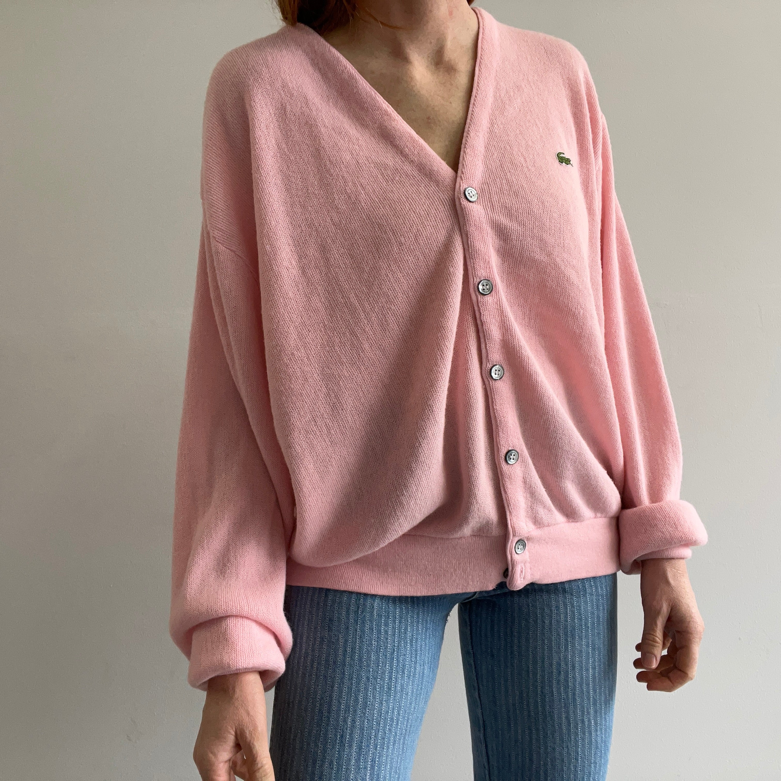 Cardigan Izod rose pâle des années 1980 avec coloration