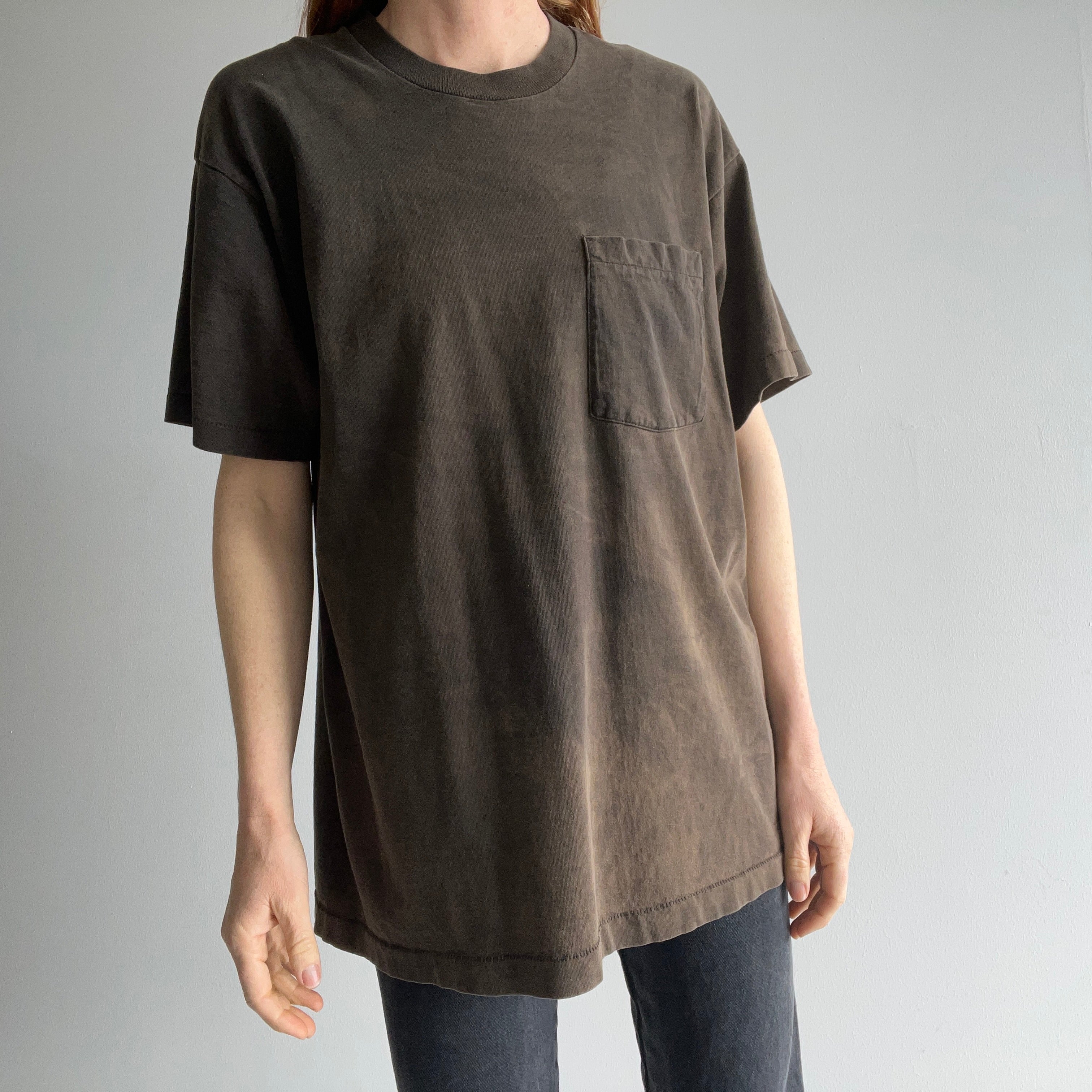 1980s Extremely Sun Faded Blank Black/Bronze Cotton Pocket T-Shirt - Swoon