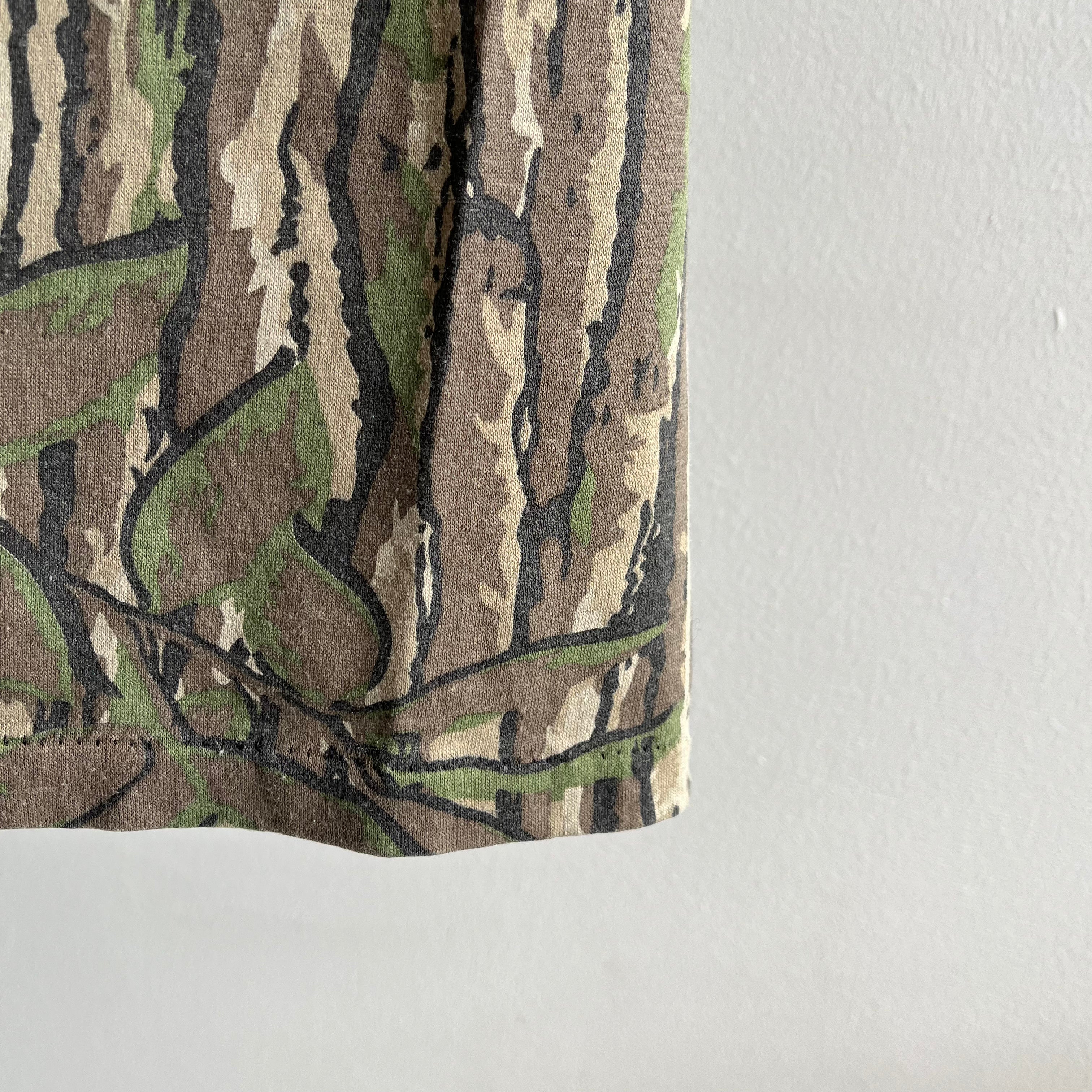 1980/90s Real Tree Camo t-Shirt with a Rolled Neck and Pocket