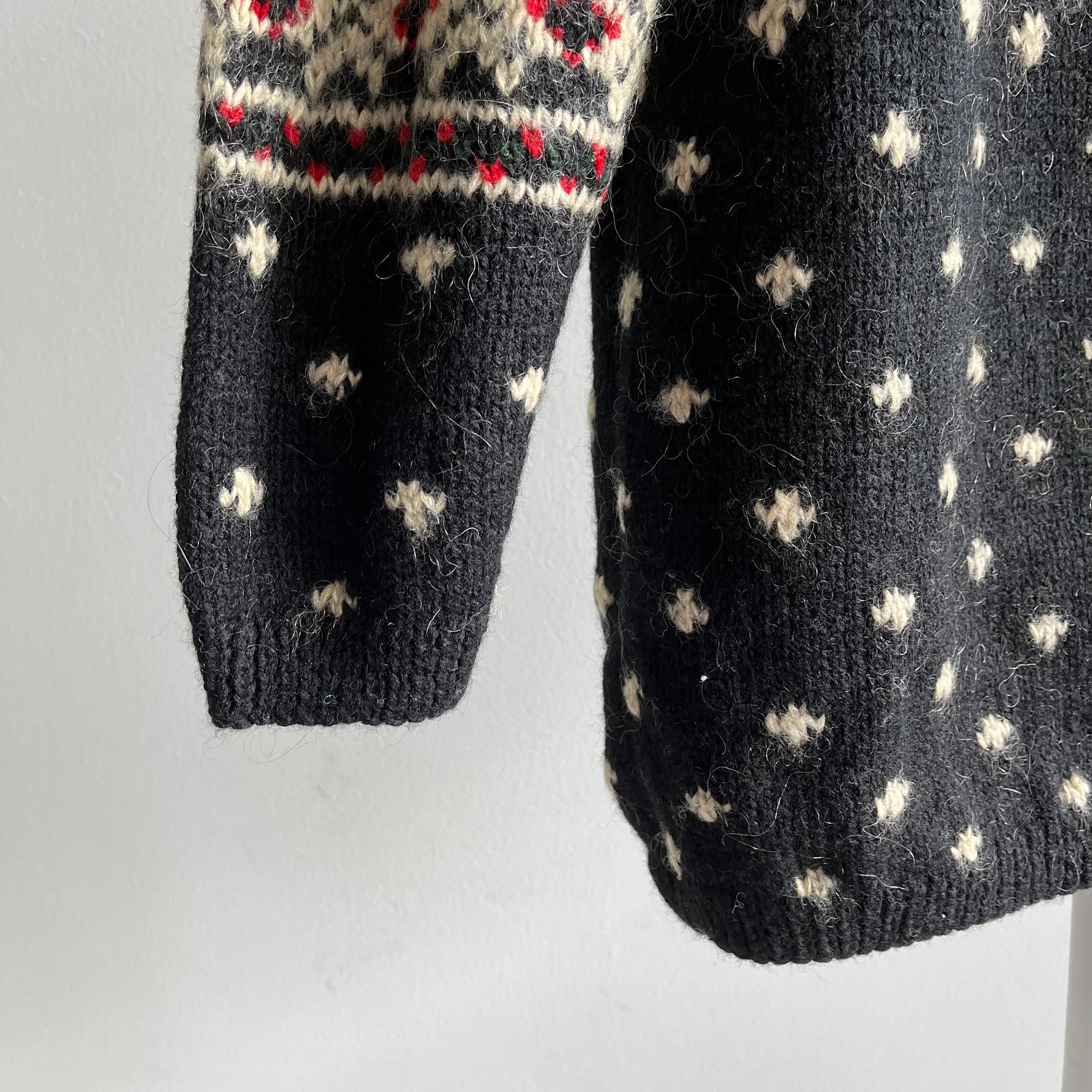 1990s Hand Knit Jones New York Winter Mock Neck Sweater