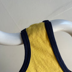 Débardeur en tricot jaune avec passepoil bleu marine des années 1970