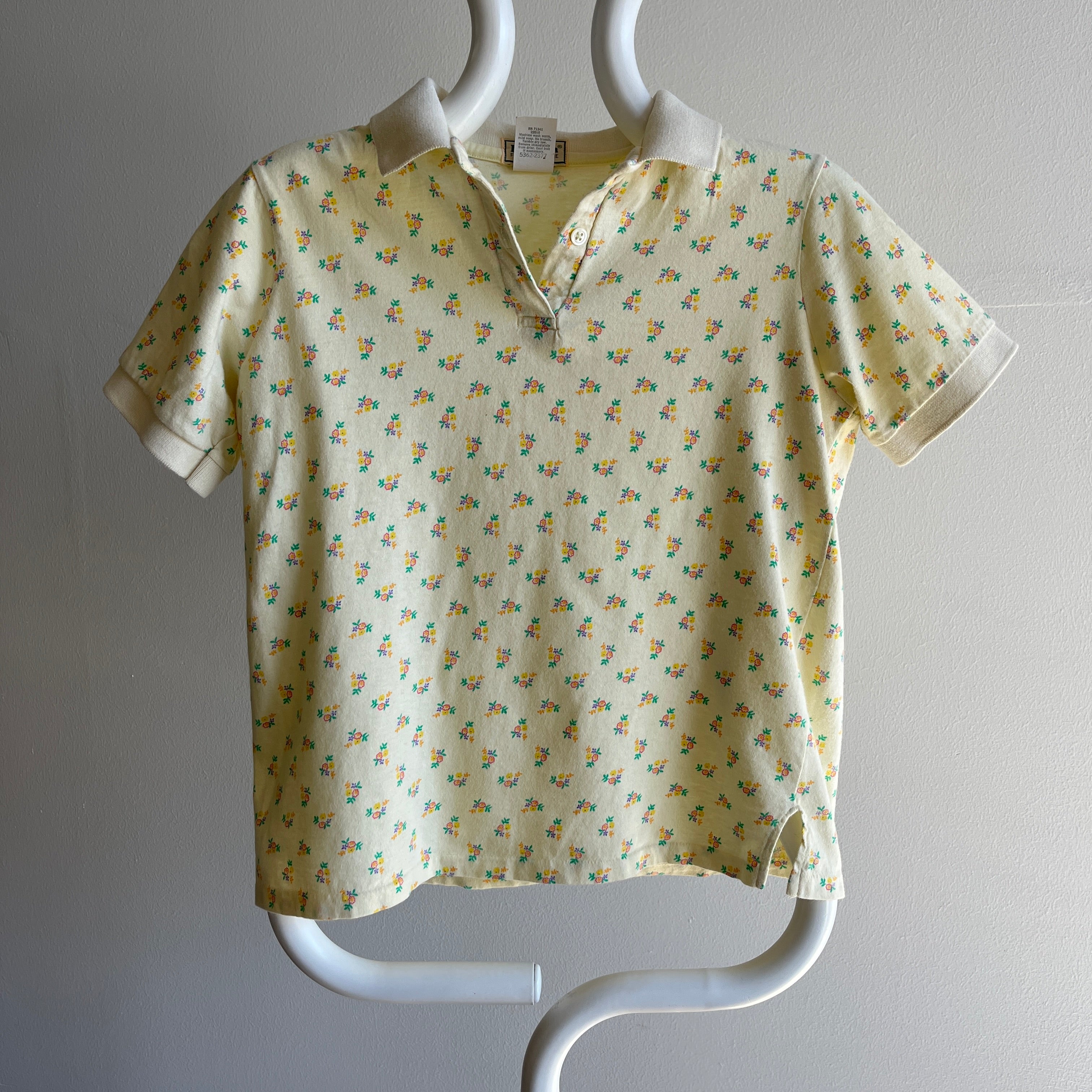 1980s LL Bean Floral Polo T-Shirt - Fabriqué aux États-Unis