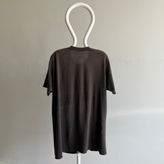 T-shirt de poche noir/marron très délavé et long des années 1990 par Jockey