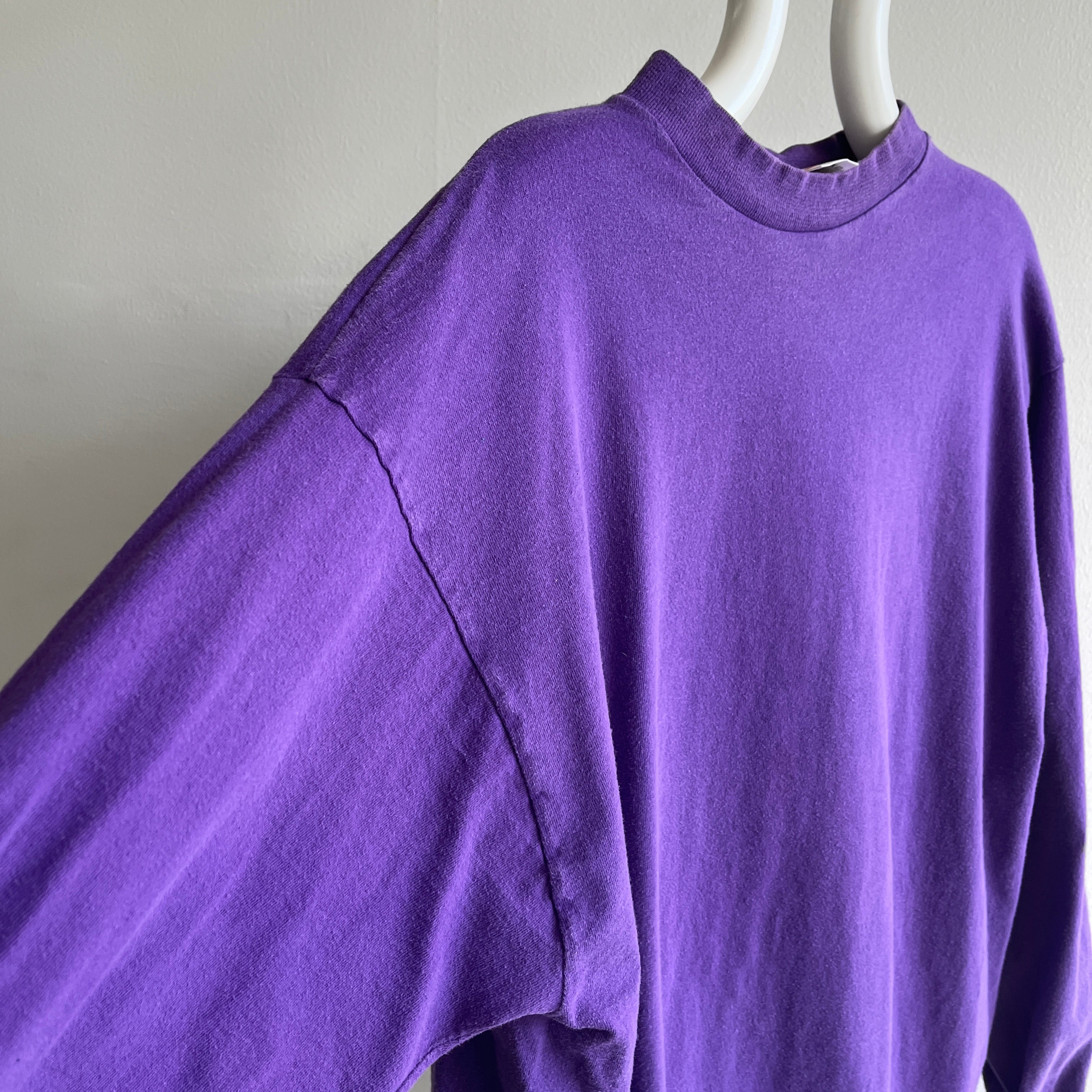 T-shirt violet à manches longues vierge des années 1980 - coton peigné