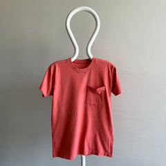 1980s faded salmon pink/orange pocket t-shirt