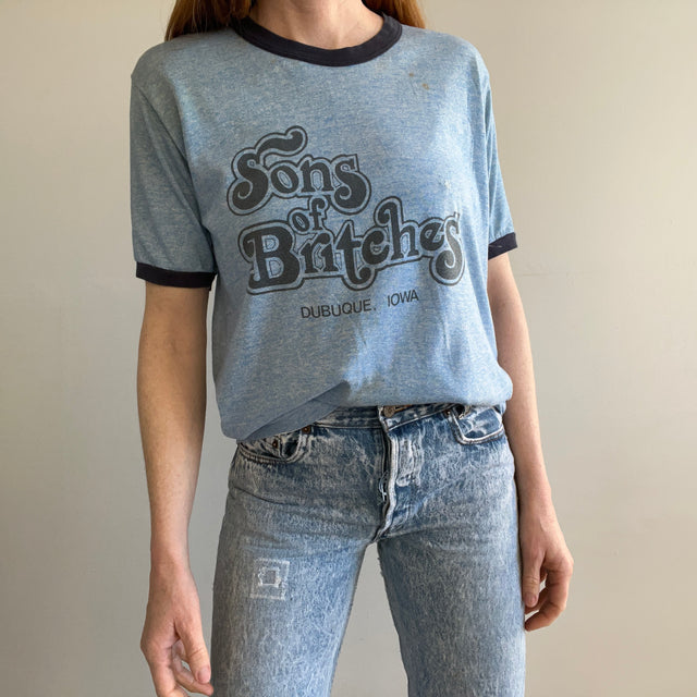 T-shirt à anneau Super Stained des années 1980 Sons of Britches