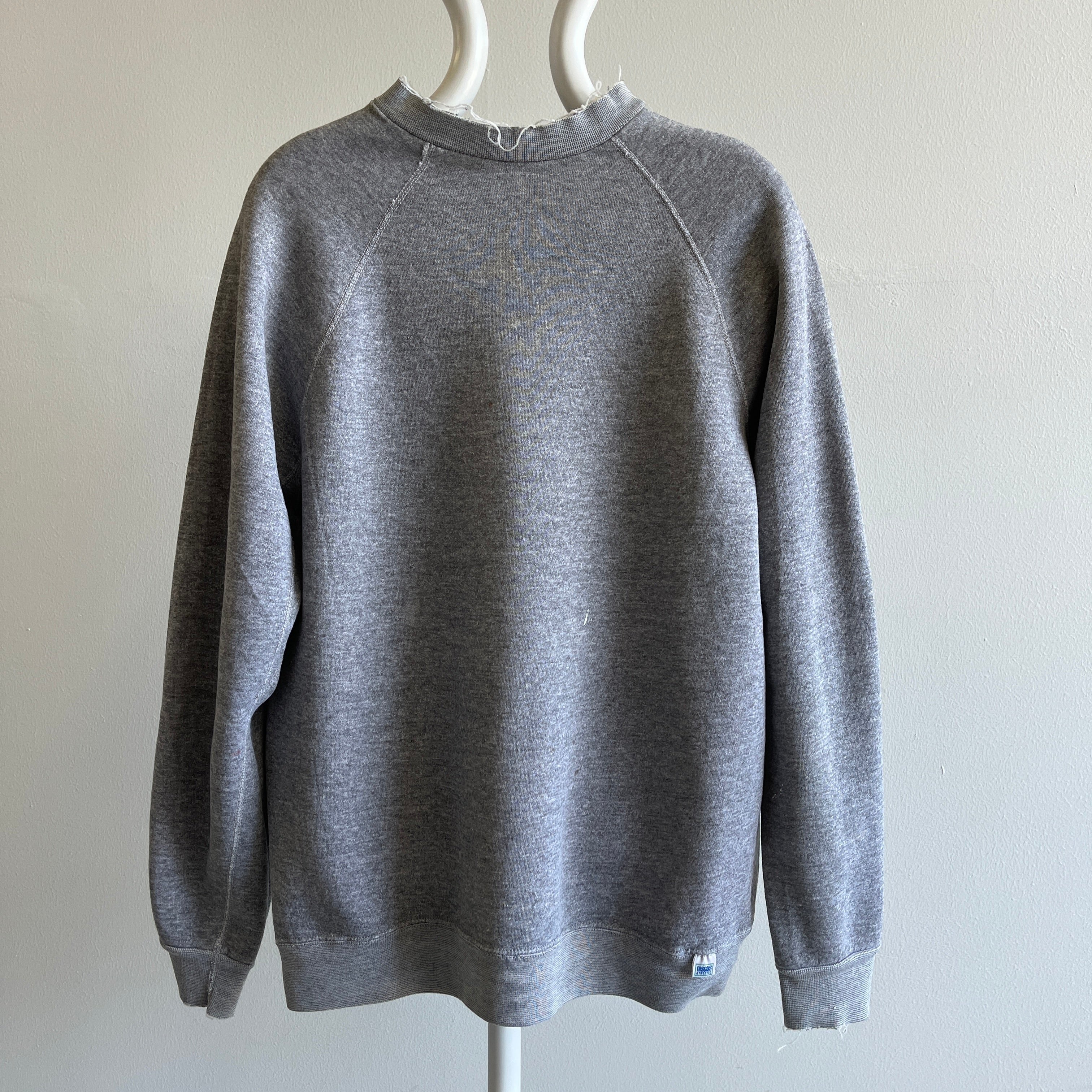 1980s Perfectly Tattered Heavyweight Structured Blank Gray Discus Sweatshirt