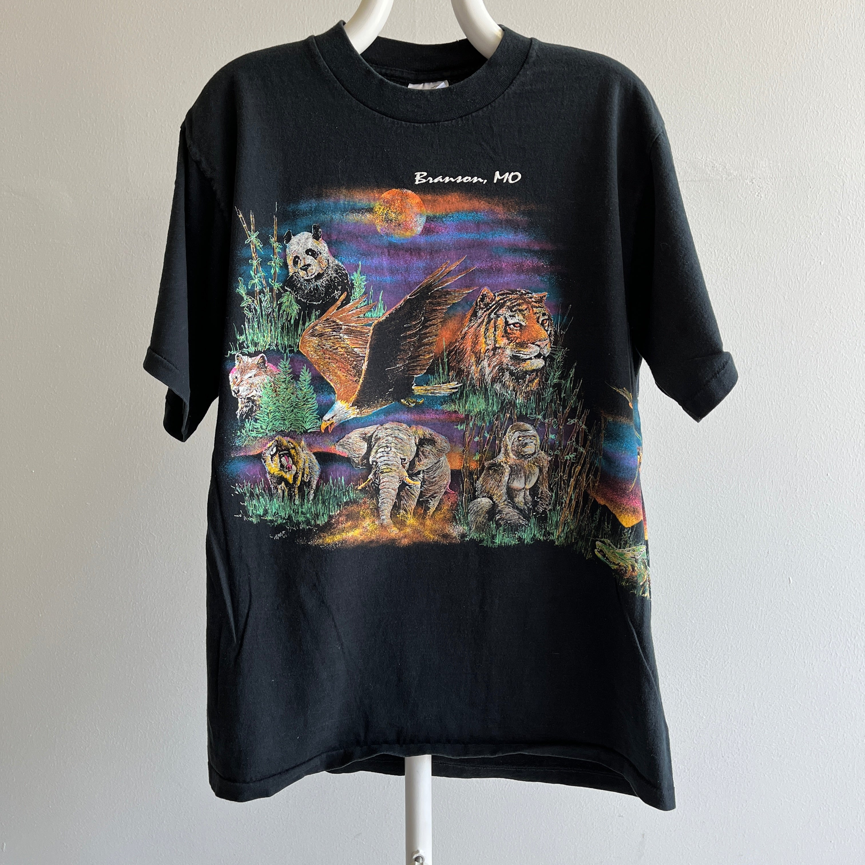 1990s Branson Missouri TOUS les animaux s'enroulent autour du T-shirt en coton
