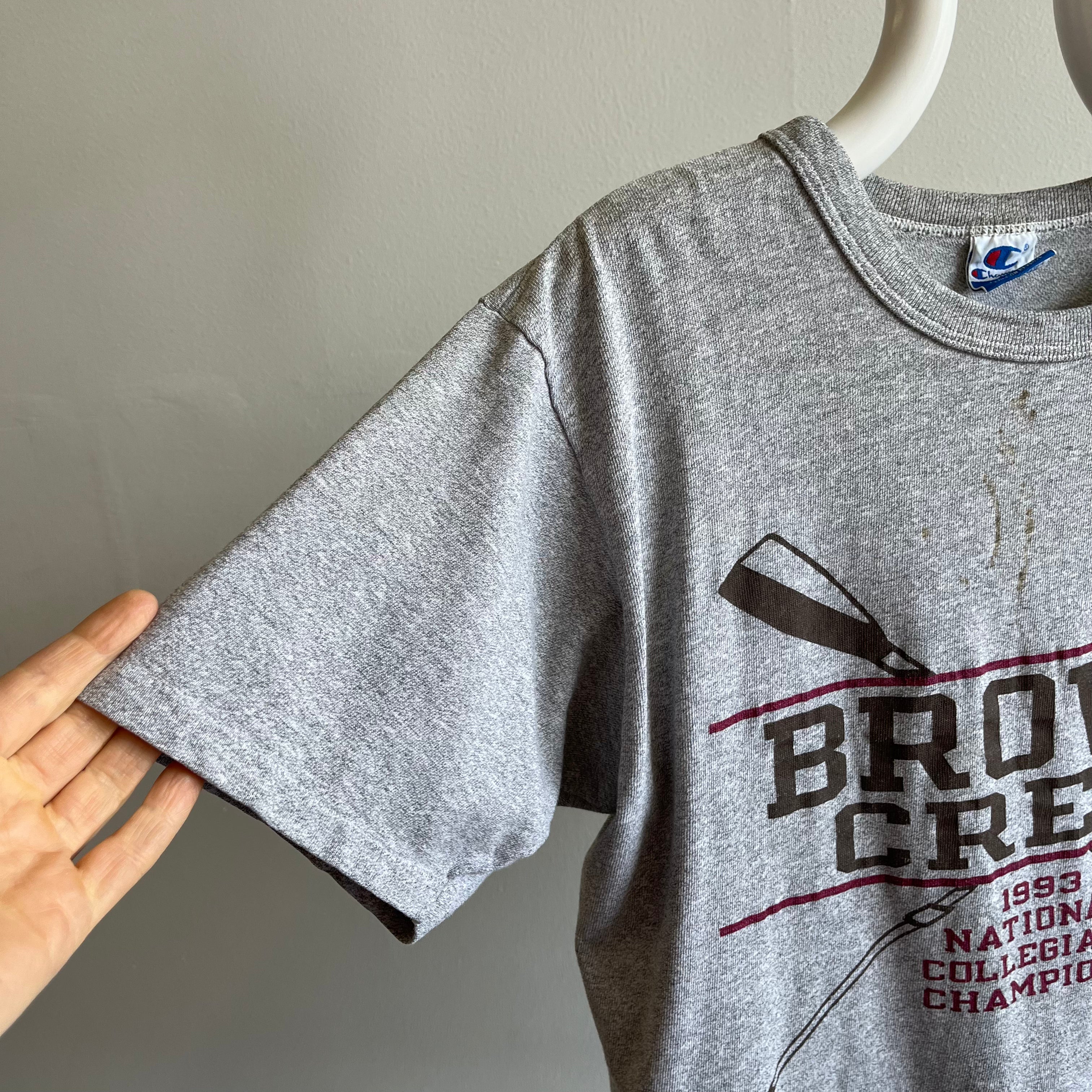 1993 Brown University T-shirt d'aviron avec taches