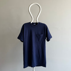 T-shirt à poche bleu marine des années 1990 par BVD