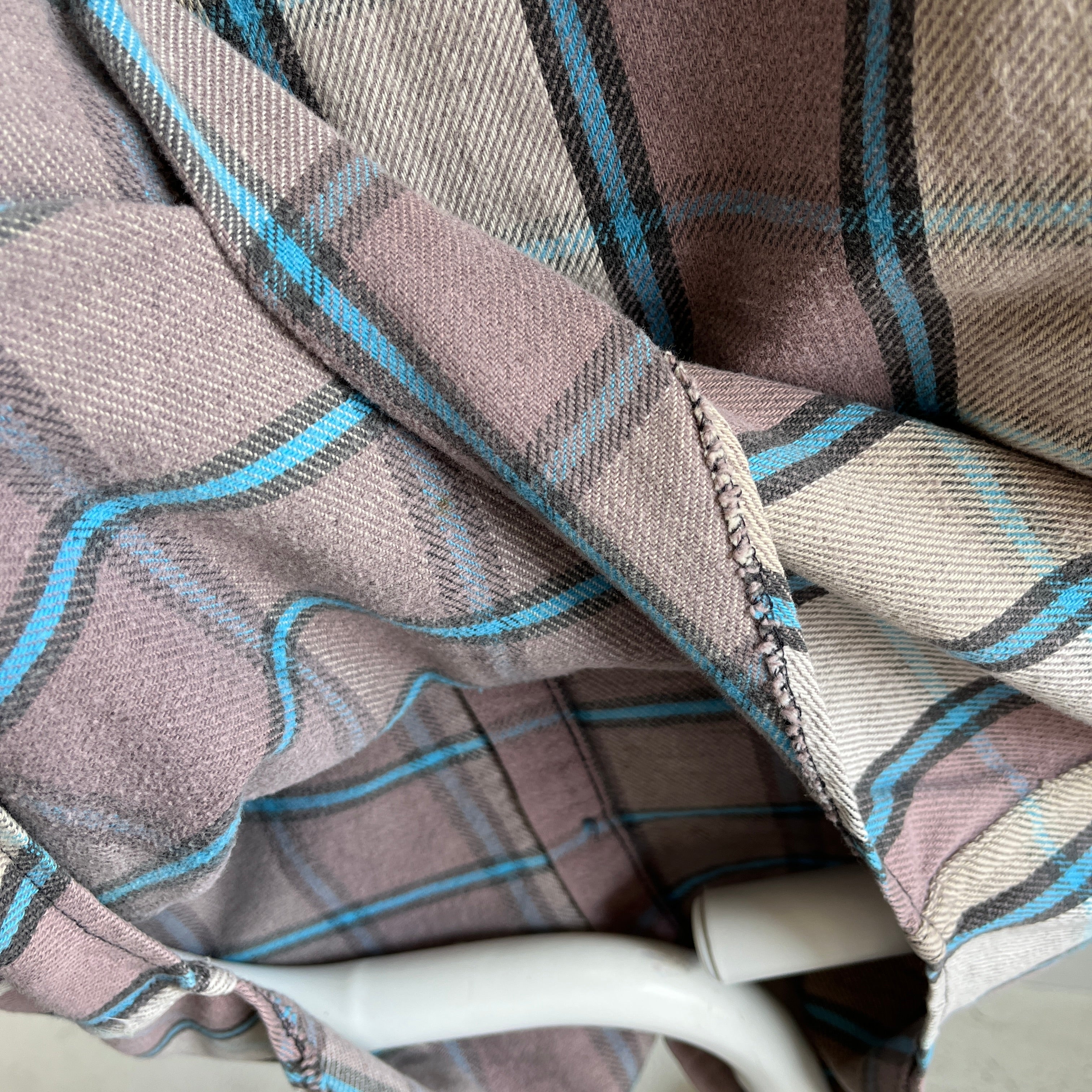 1980s Mauve/Neutral Patterned Smaller Sized Cotton Flannel