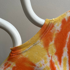 T-shirt Sunshine Tie Dyed des années 1980 par FOTL