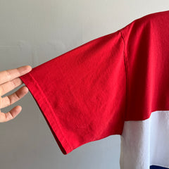T-shirt rouge, blanc et bleu GG des années 1980 par Russell - CLASSIQUE