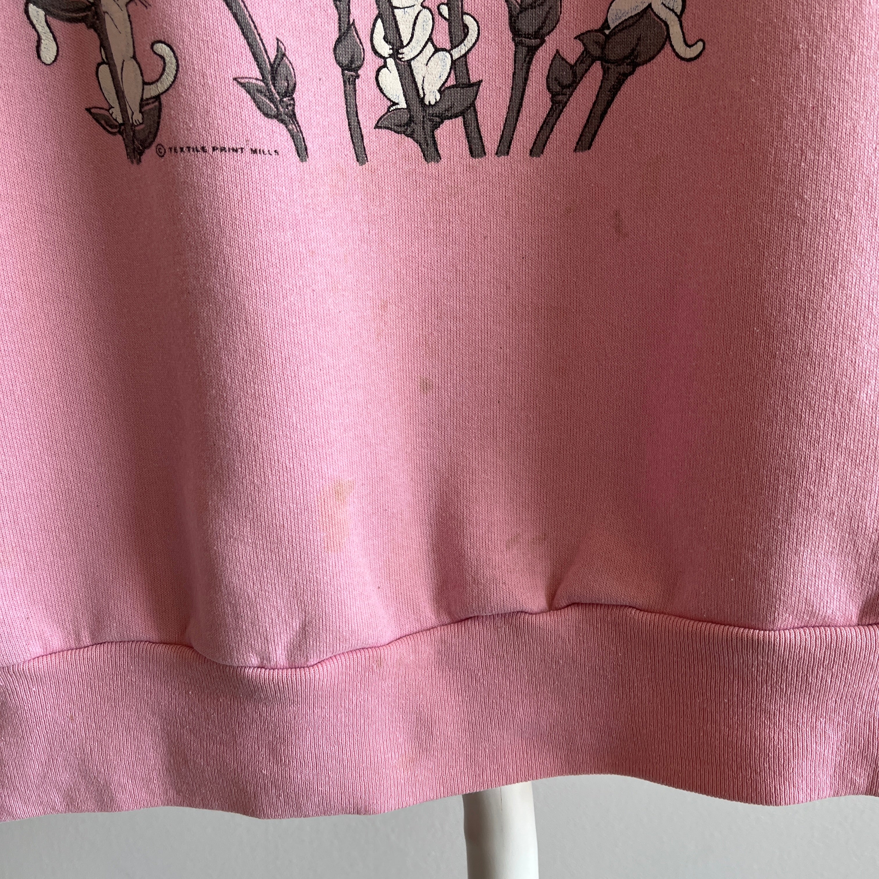 Sweat-shirt Cat Lady/Dude des années 1980 avec des taches