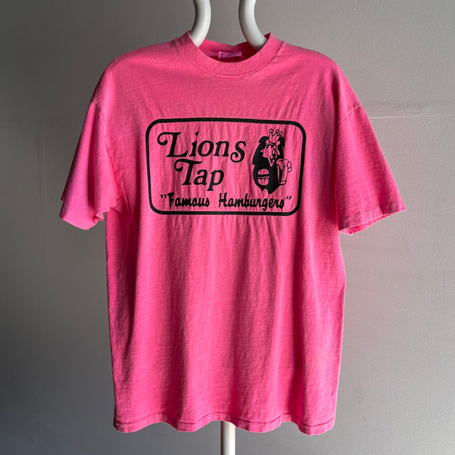 1980s Lion's Tap "Famous Hamburger" T-Shirt with Harvard Imprint on the backside