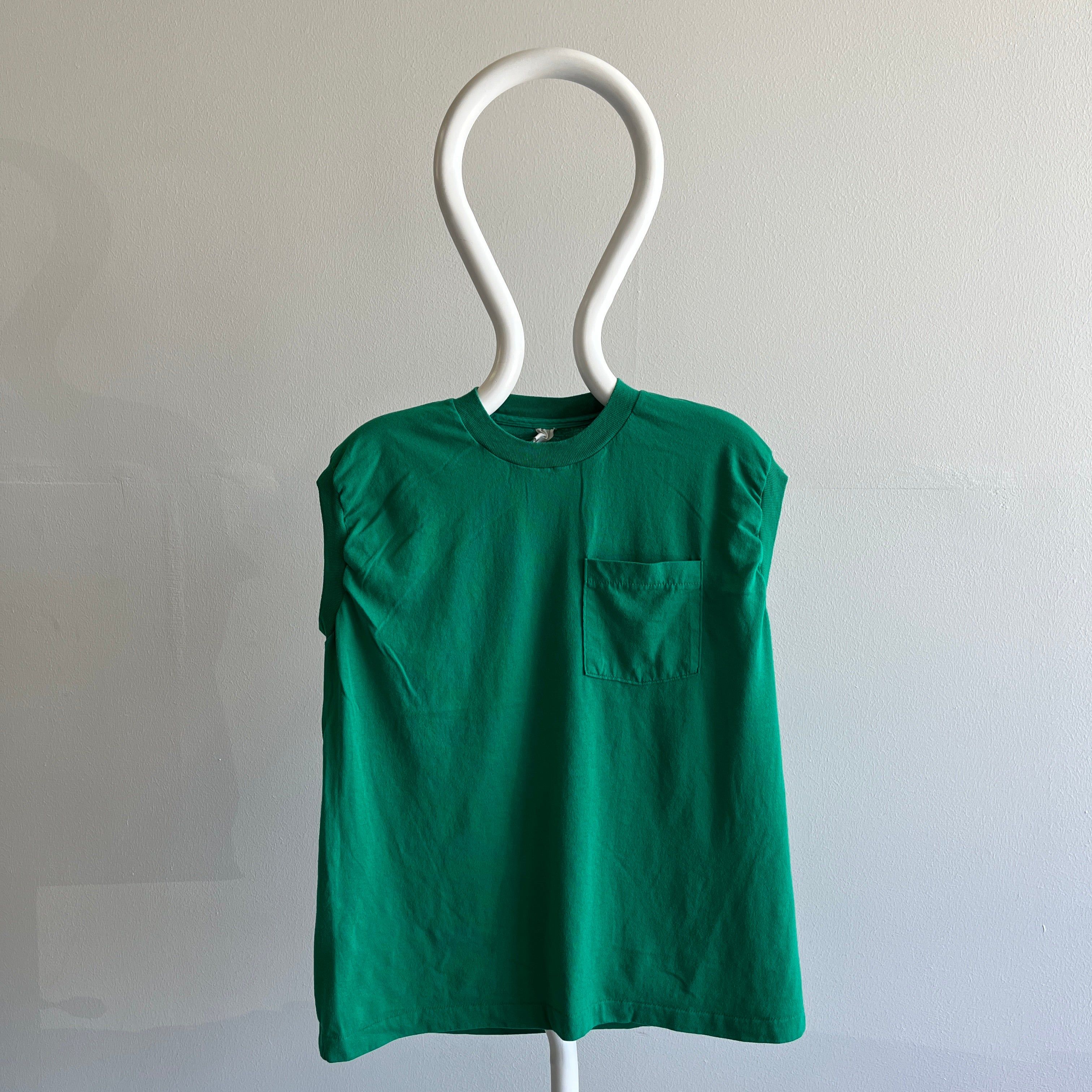 GG - 1980s Green Muscle Pocket Tank