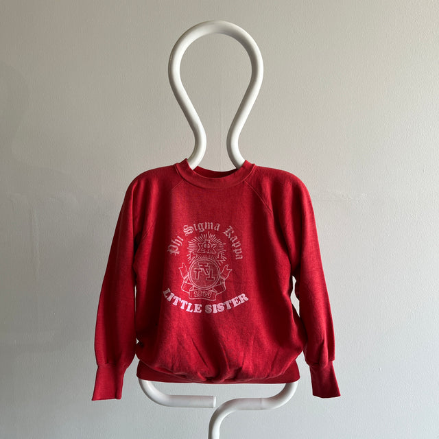 Petite sœur Phi Sigma Kappa des années 1970 par la marque Healthknit