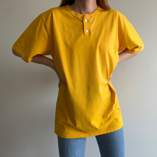 T-shirt Henley blanc Russell des années 1980 jaune soleil