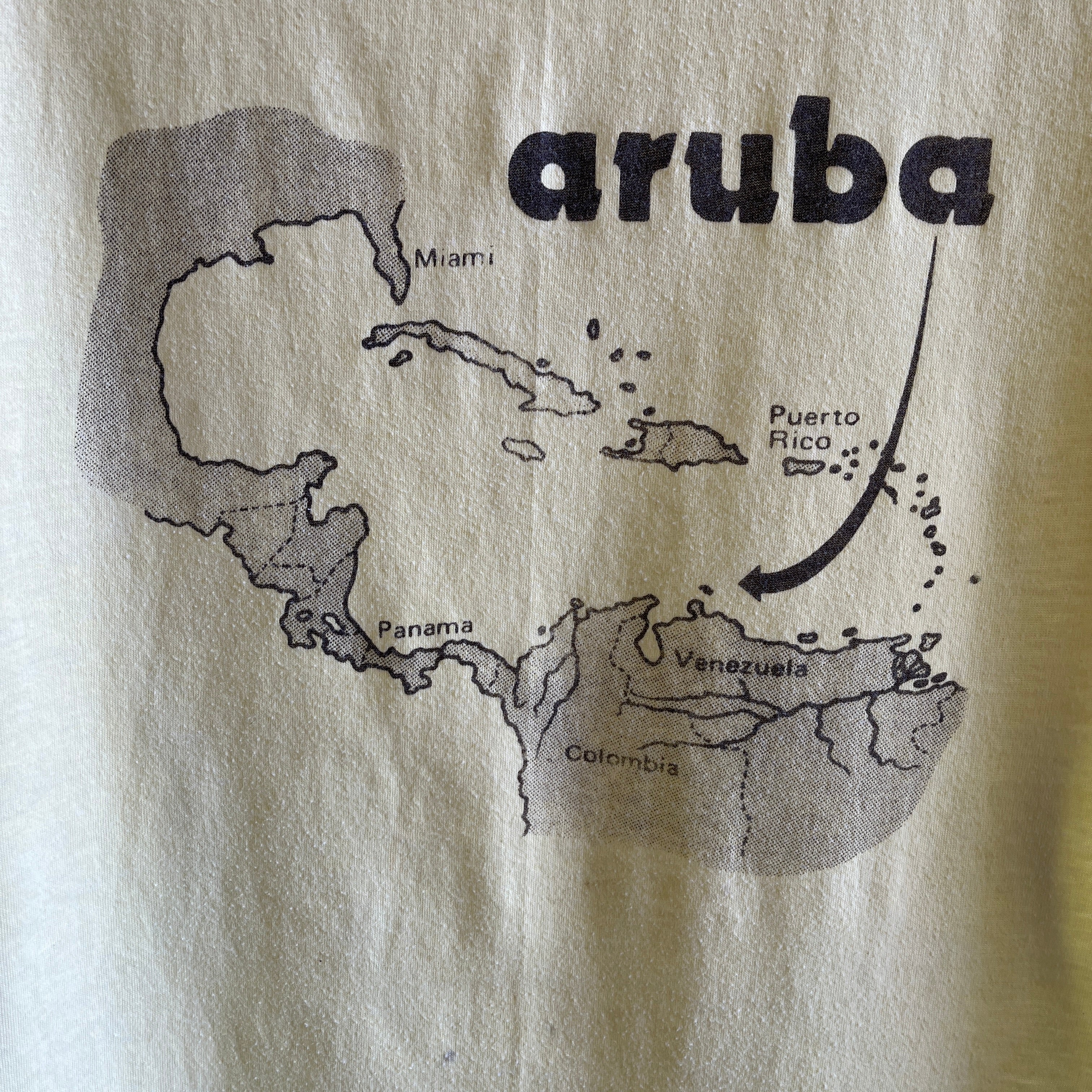 T-shirt de touriste taché d'Aruba des années 1980