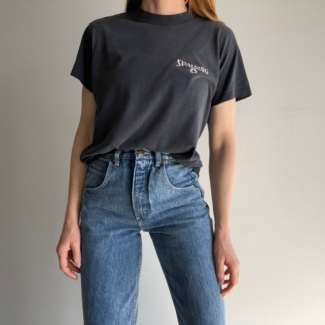 T-shirt ravissant à point unique Spaulding des années 1980