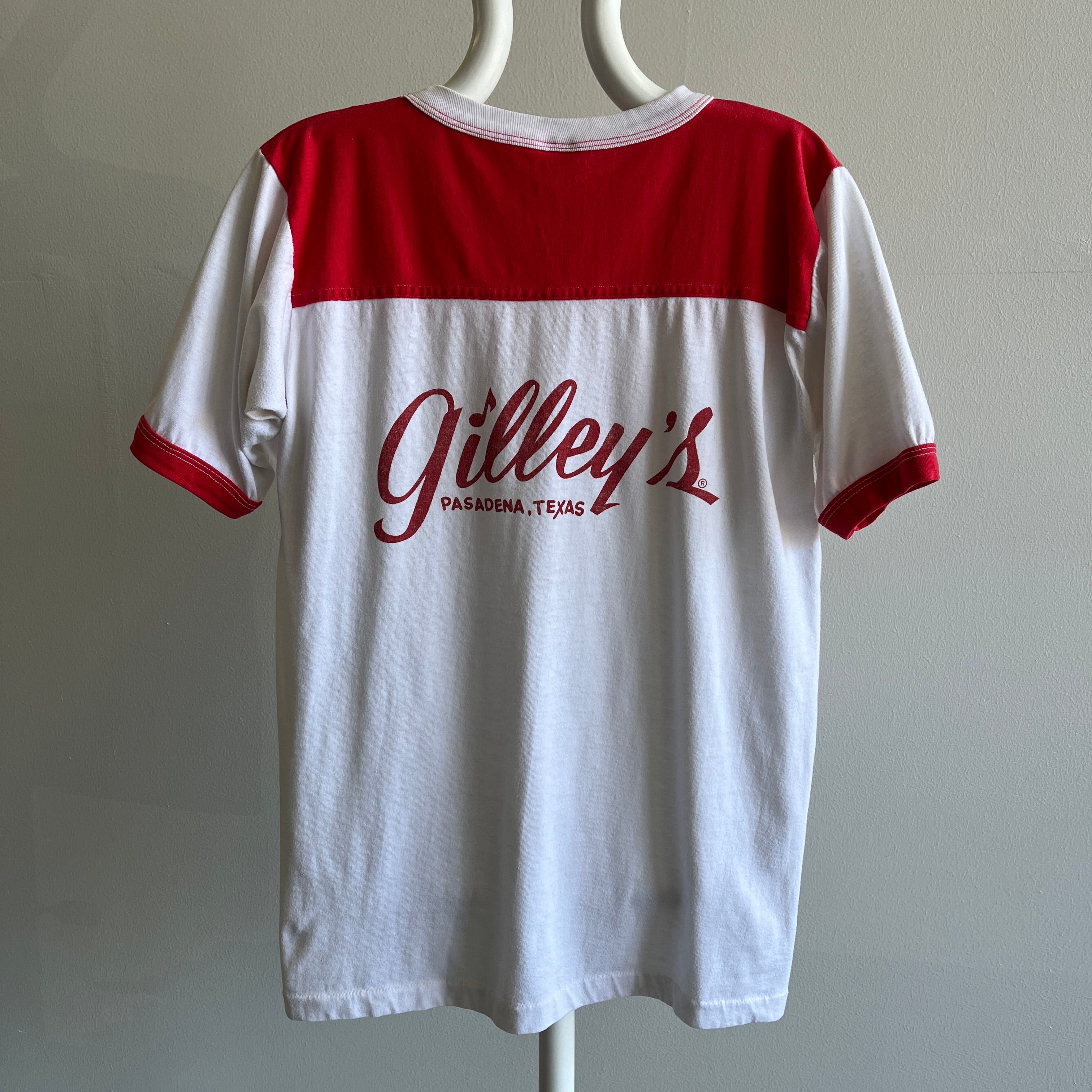 1970 Gilley's - Pasadena, Texas Ring T-Shirt
