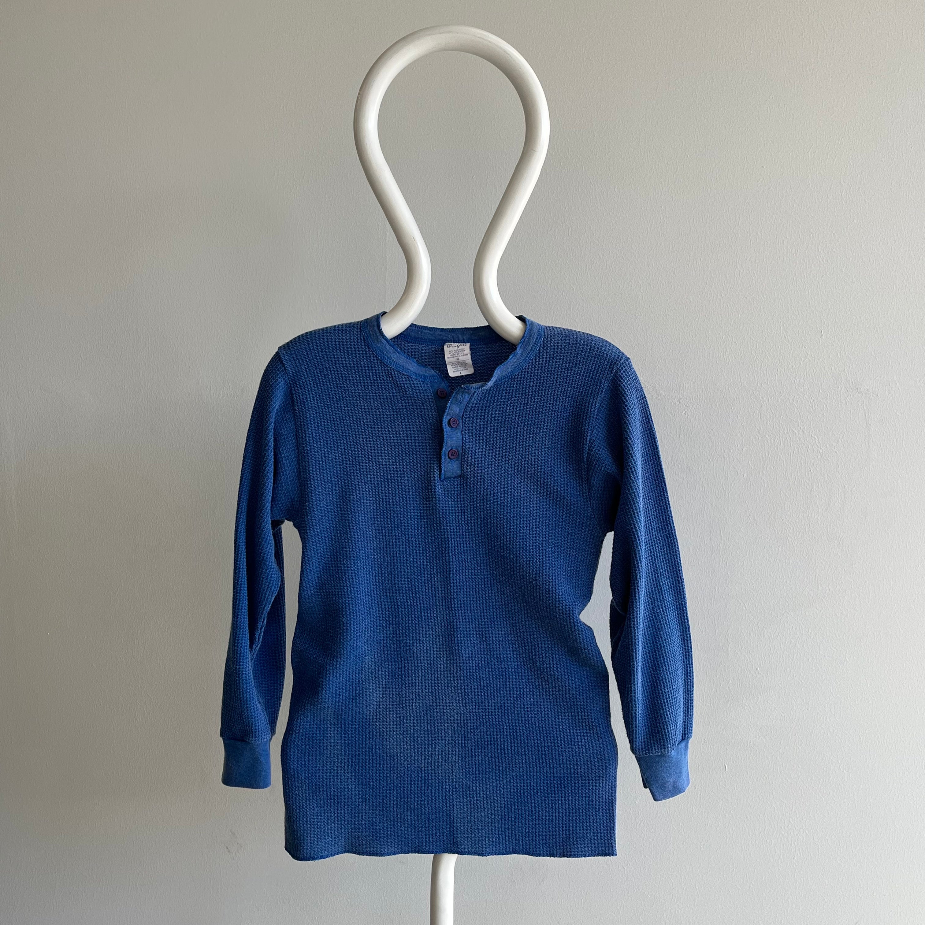 1980s Sun Faded Blue Thermal Henley