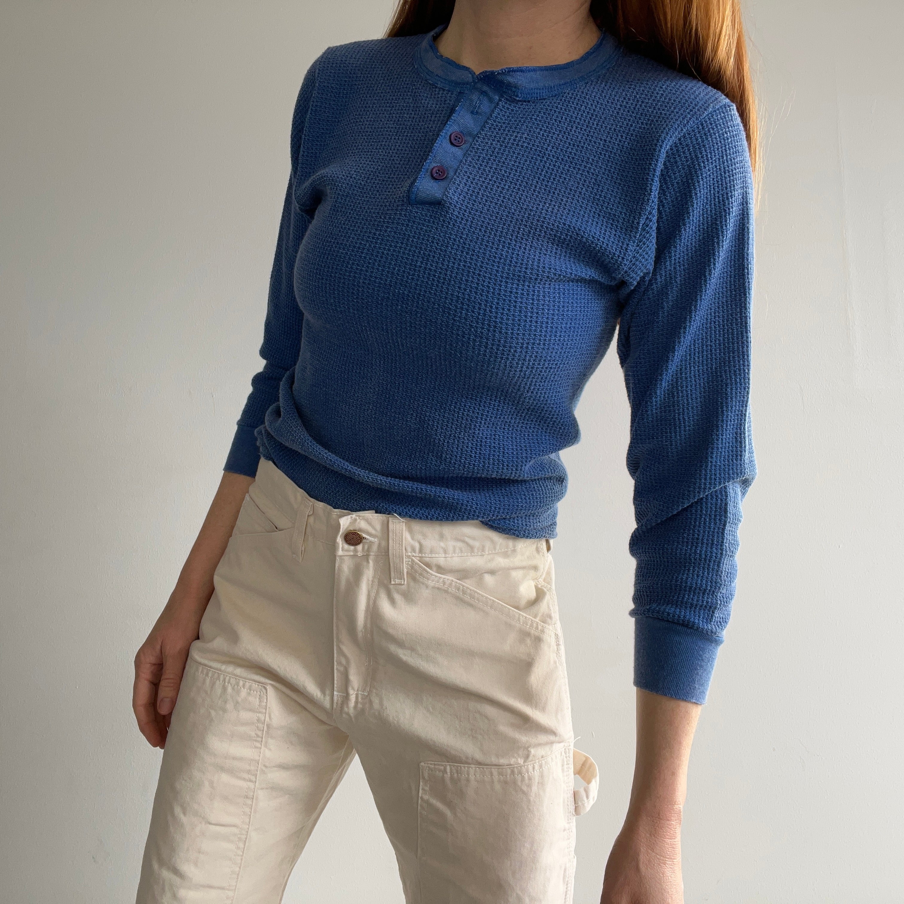 1980s Sun Faded Blue Thermal Henley