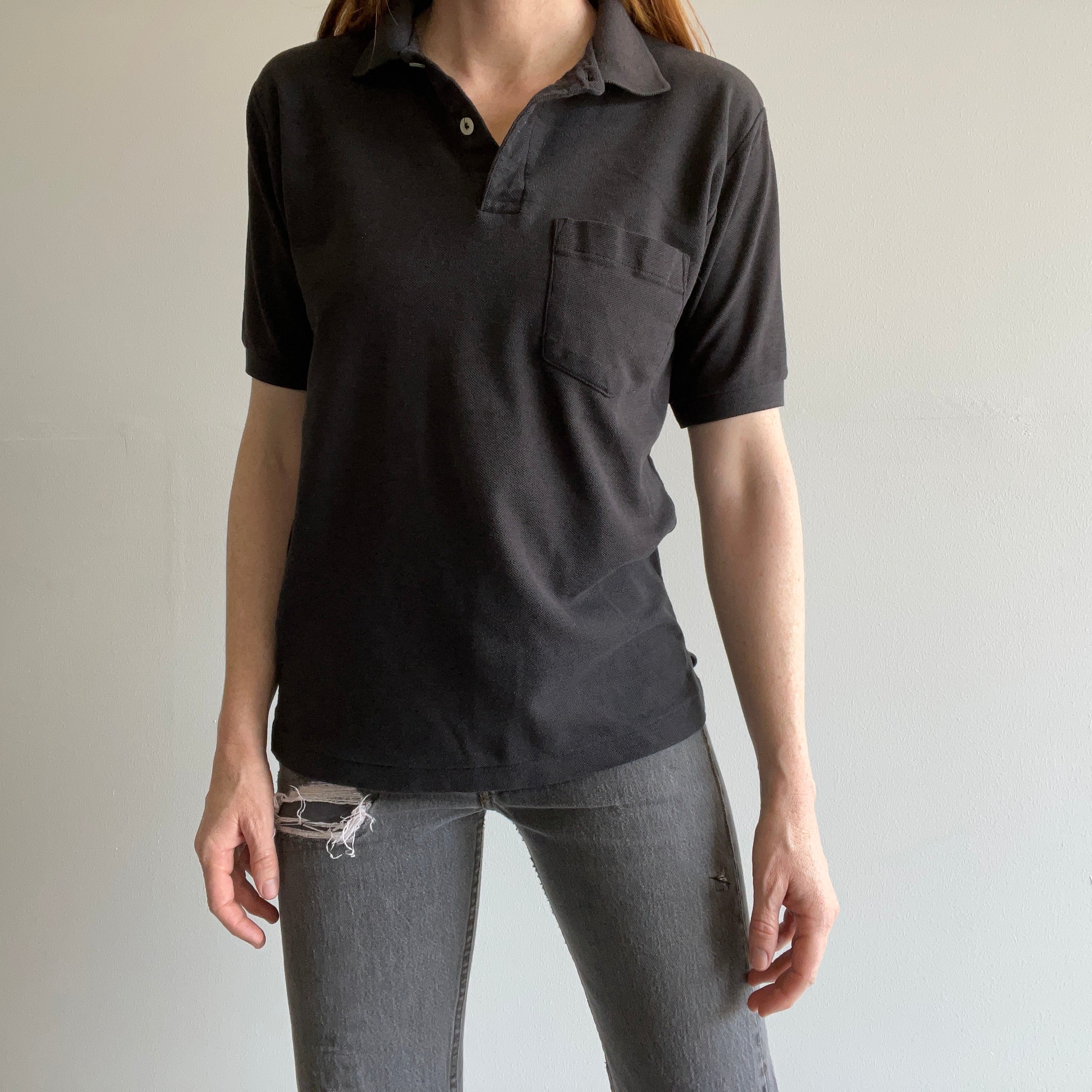 T-shirt de polo de poche noir vierge des années 1990