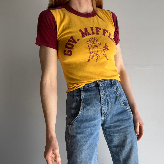 1970s Gov. Mifflin Color Block T-shirt bicolore par Sportswear