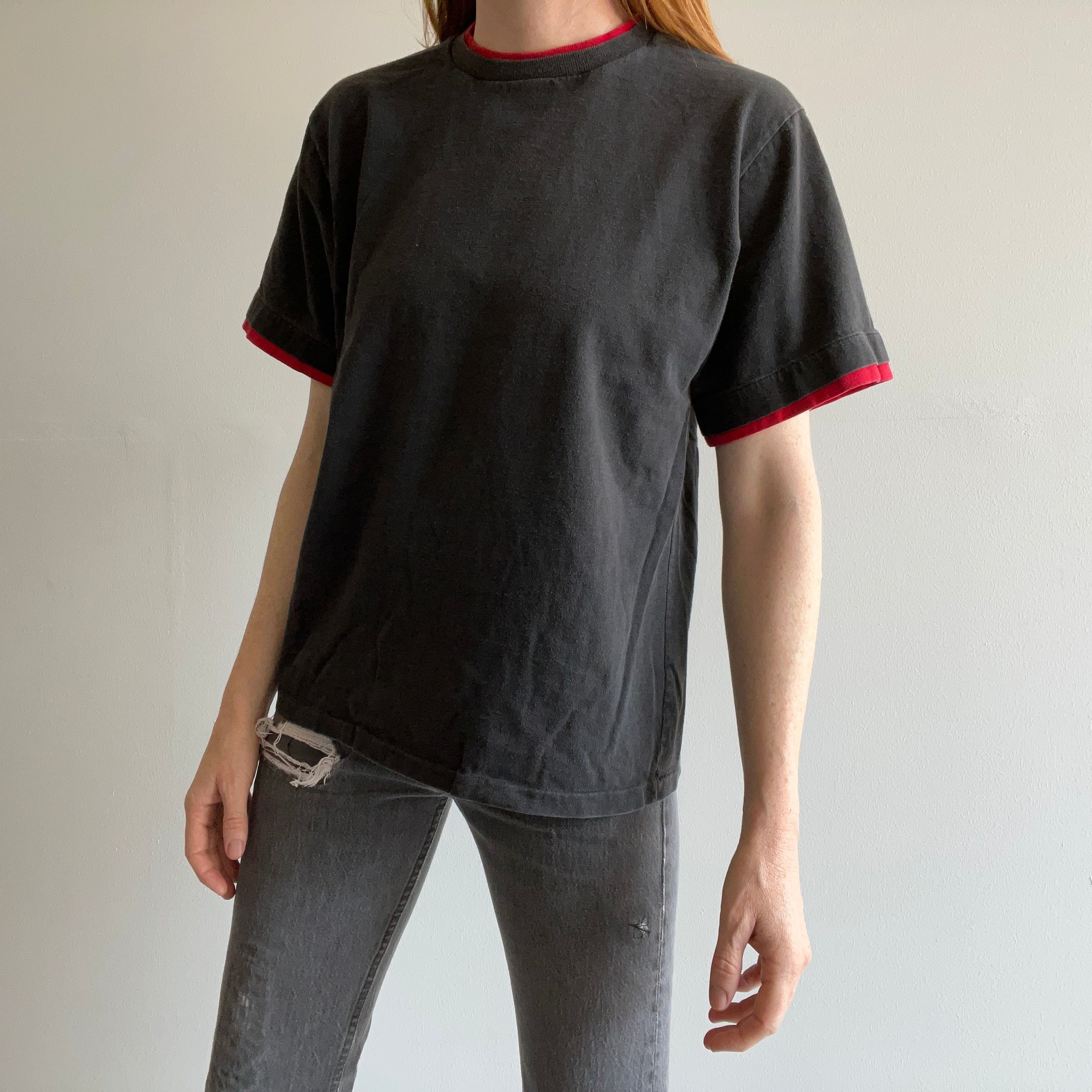 1980/90s Two Tone Black and Red Blank Cotton T-Shirt